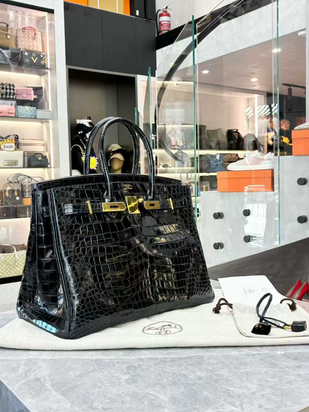 Hermès Birkin 35 in Bleu Marine (78), stamped P