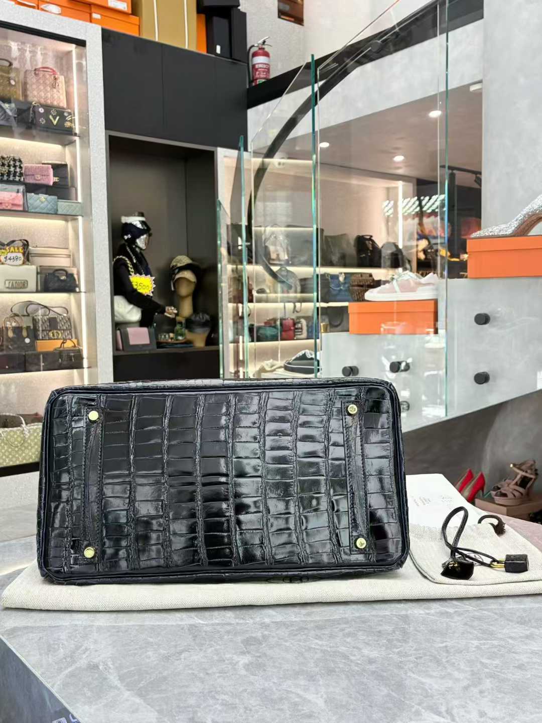 Hermès Birkin 35 in Bleu Marine (78), stamped P