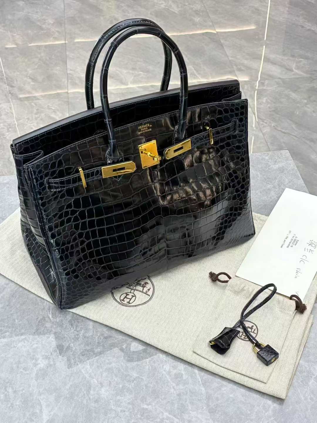 Hermès Birkin 35 in Bleu Marine (78), stamped P