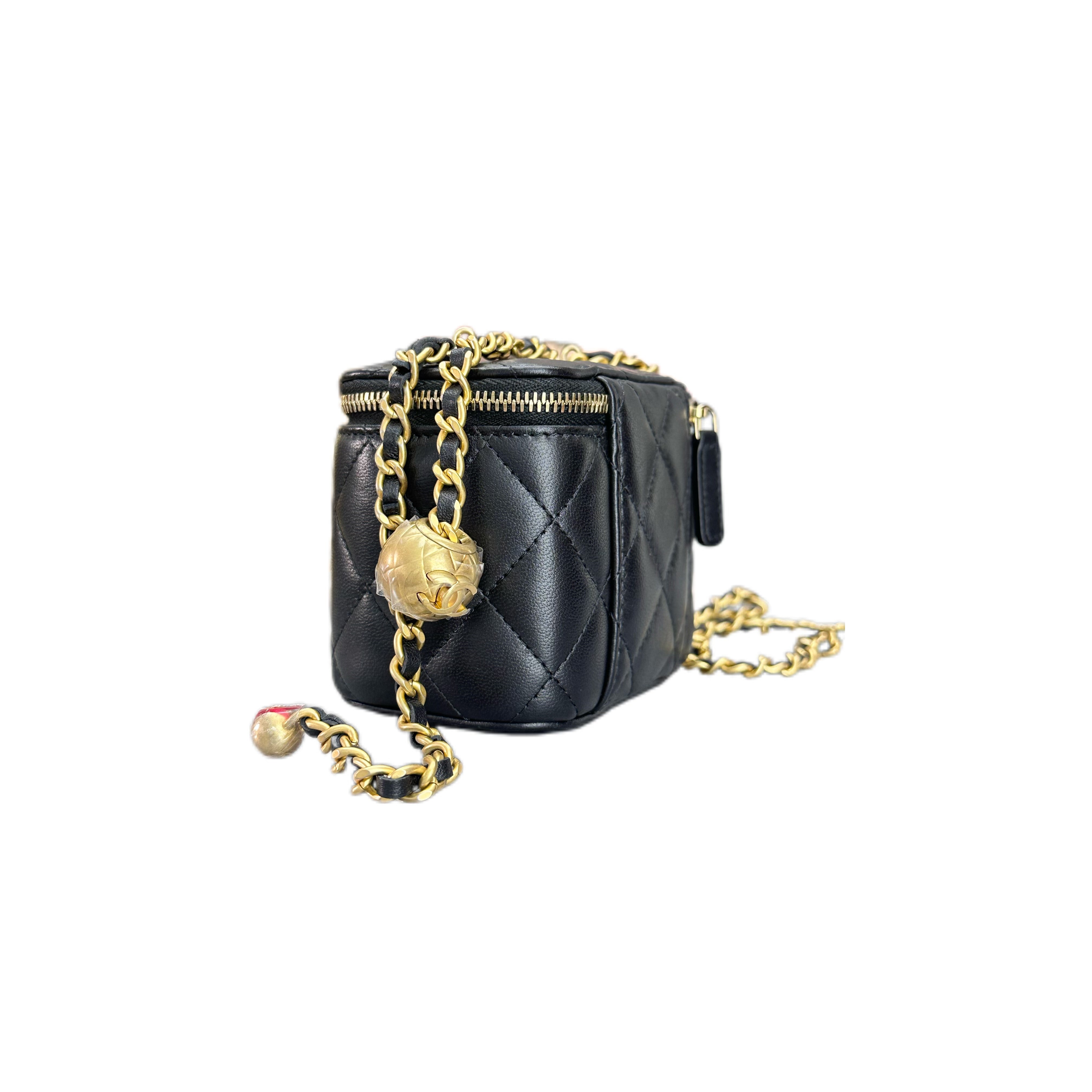 CHANEL MINI Vanity Case with Pearl Crush Clutch with Chain （Black Lambskin）