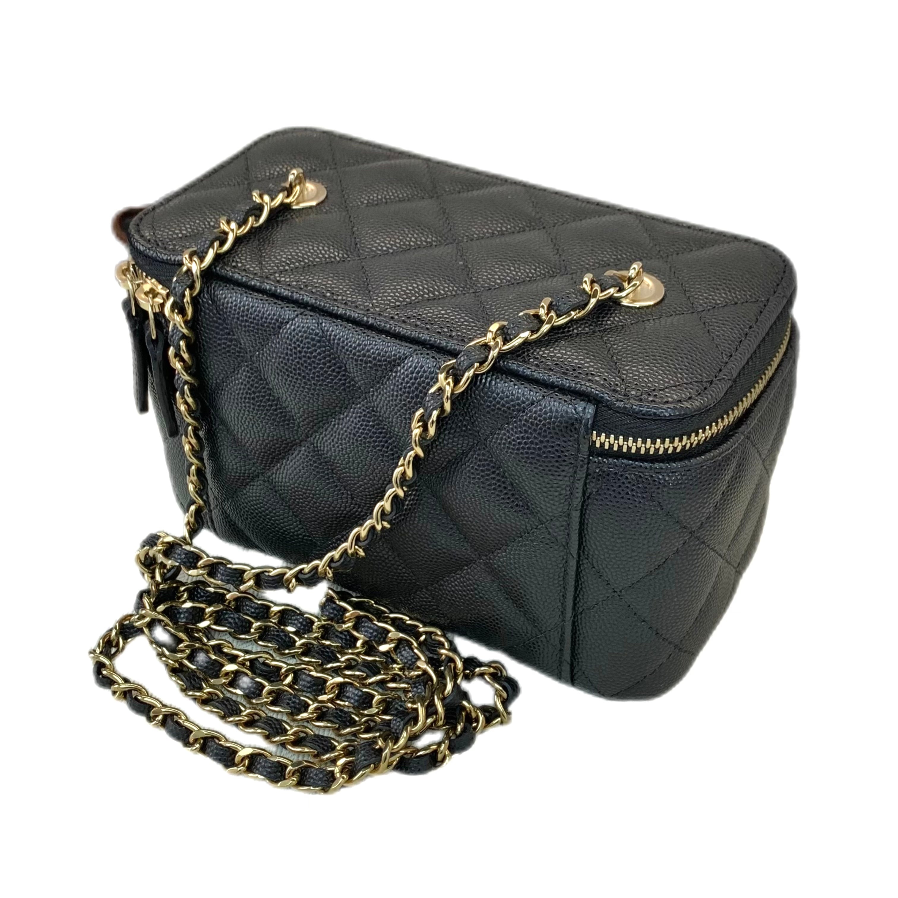 CHANEL VANITY CASE WITH CHAIN GHW (Black)