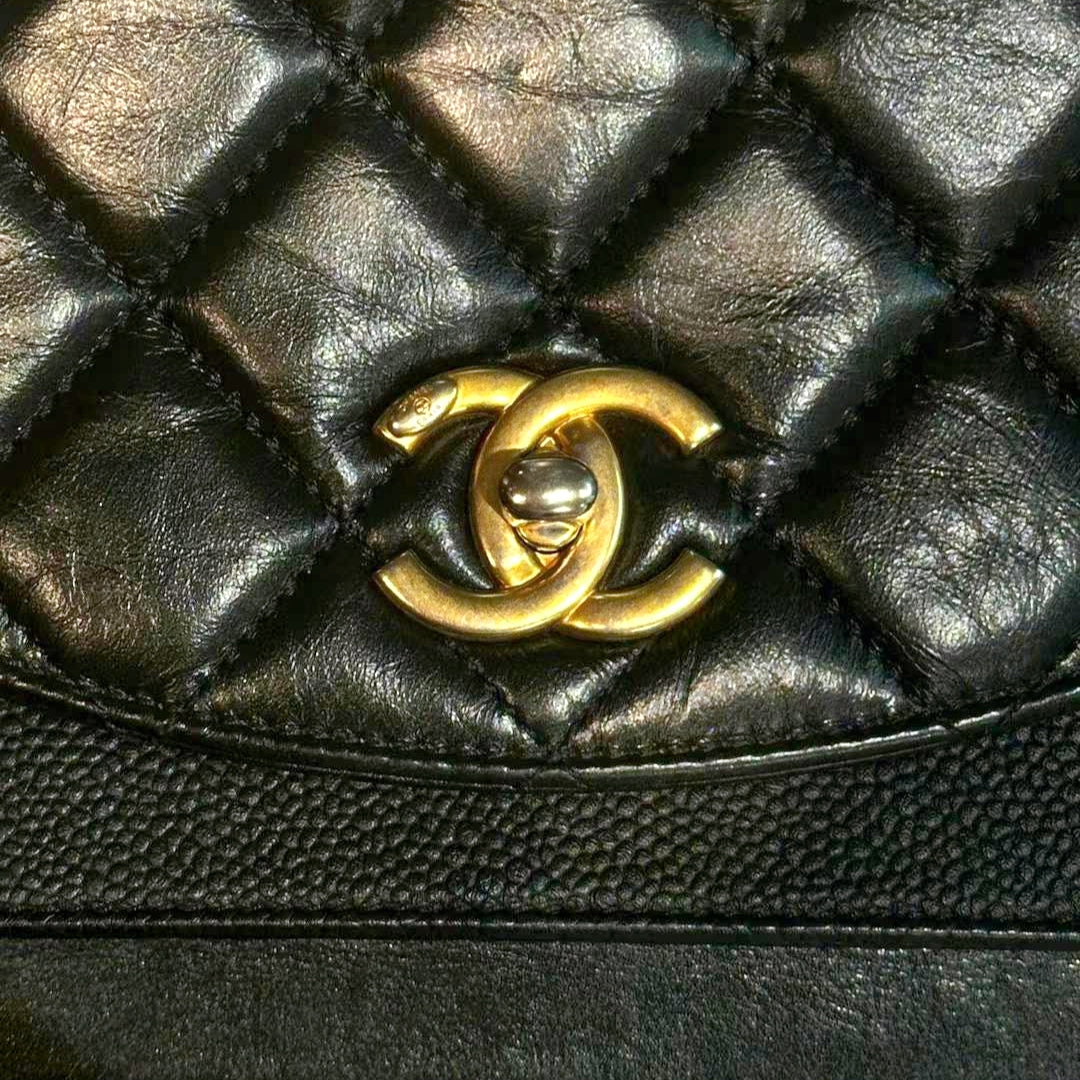 Chanel Mumbai Collection Bag Calfskin Caviar Quilted Mini Chain Handle Flat Bag (Limited Edition）