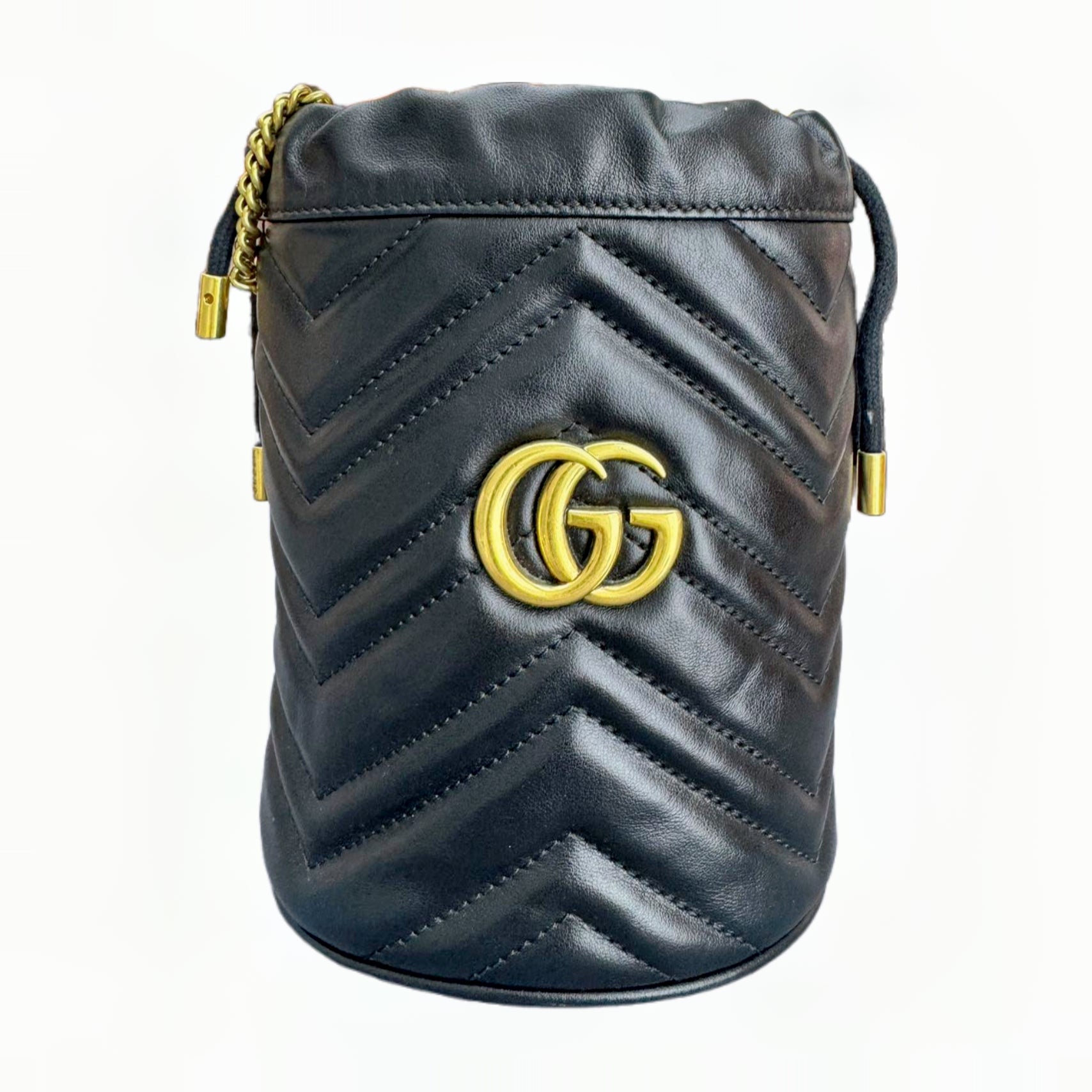 Gucci GG Marmont Mini MATELASSÉ Quilted Leather Bucket