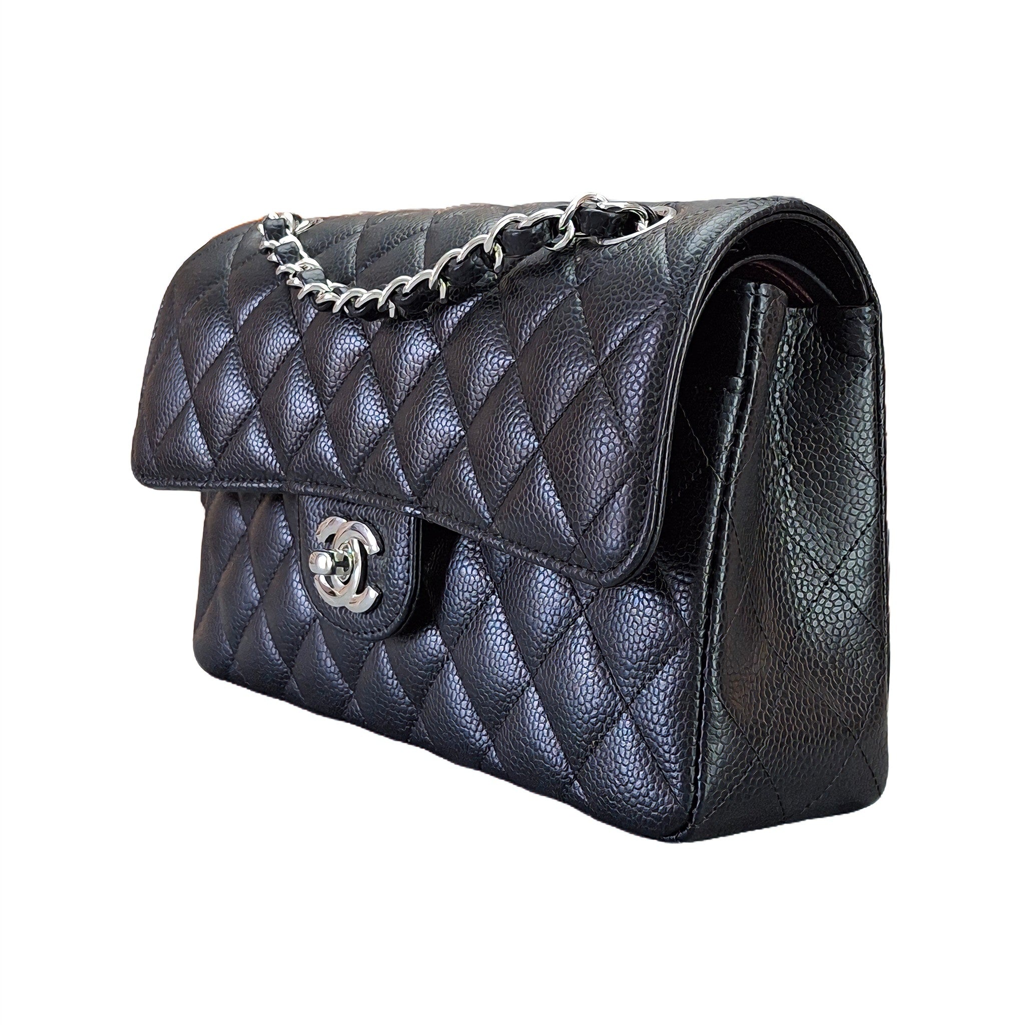 CHANEL Caviar Quilted East West Flap （Black）