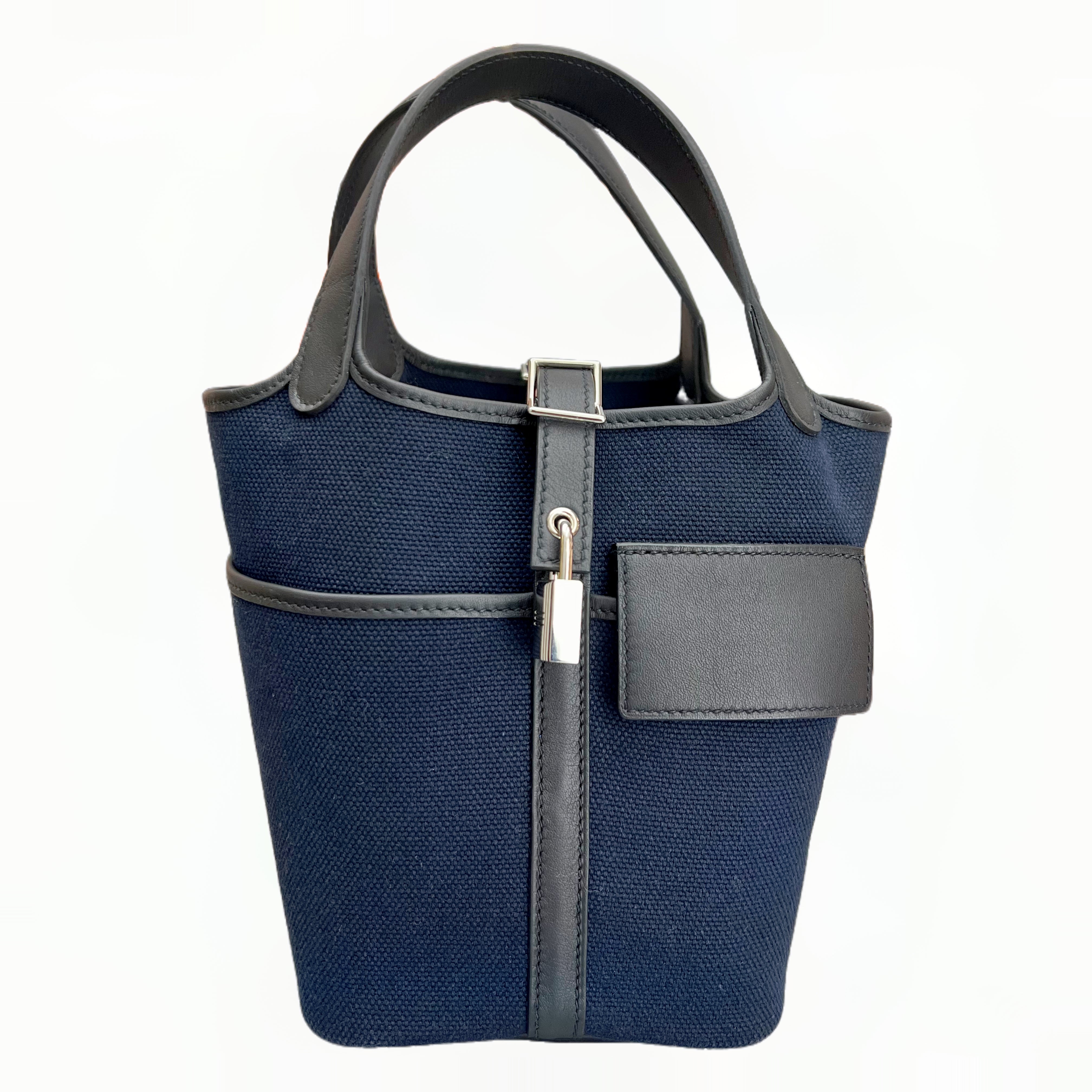 Hermès Picotin Lock Cargo 18 Bag Toile Goeland (Navy Noir) Z Stamp