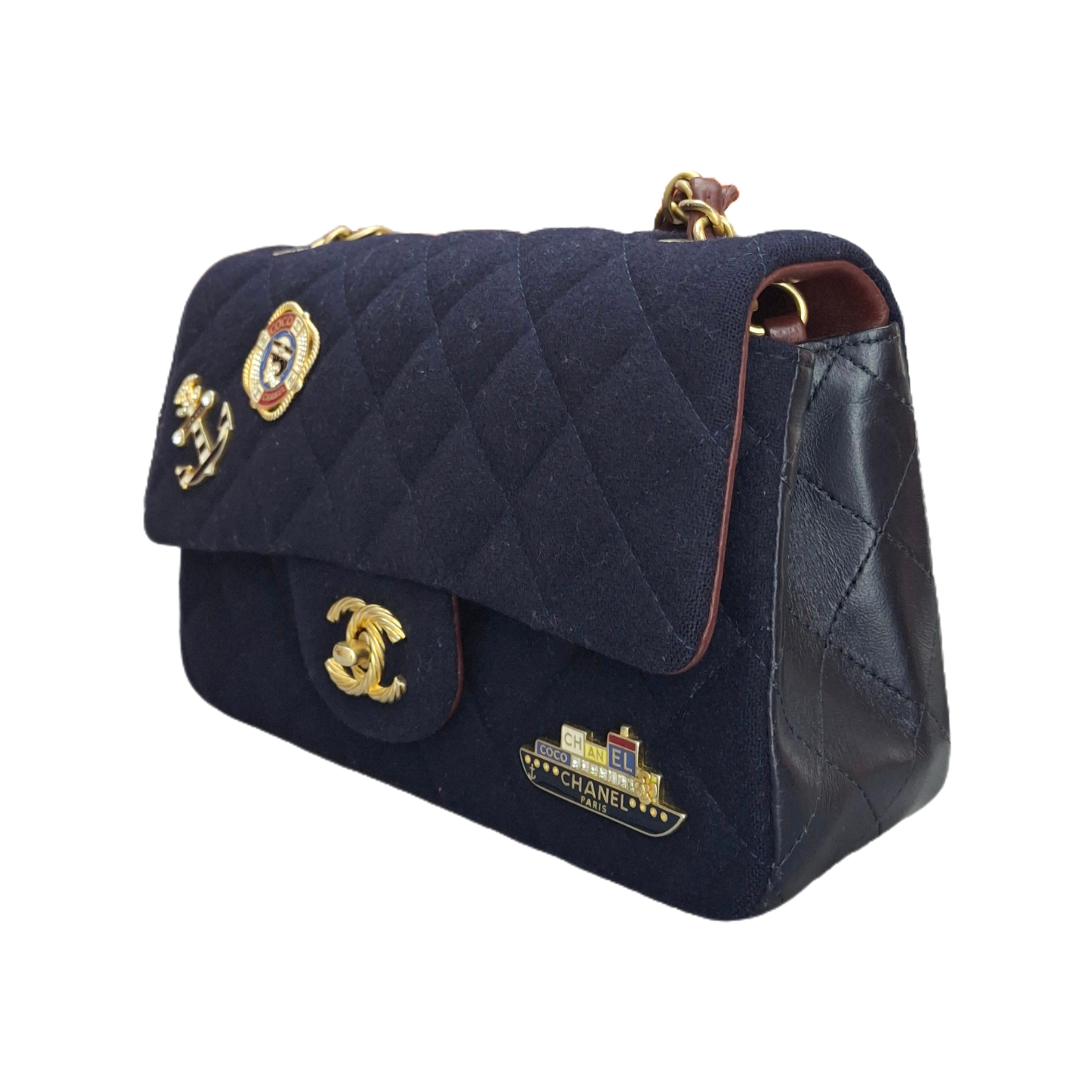 CHANEL CF FABRIC MIX BLACK LAMBSKIN ANCHOR SHIP SAILOR WITH RED LEATHER METAL CHAIN (NAVY))