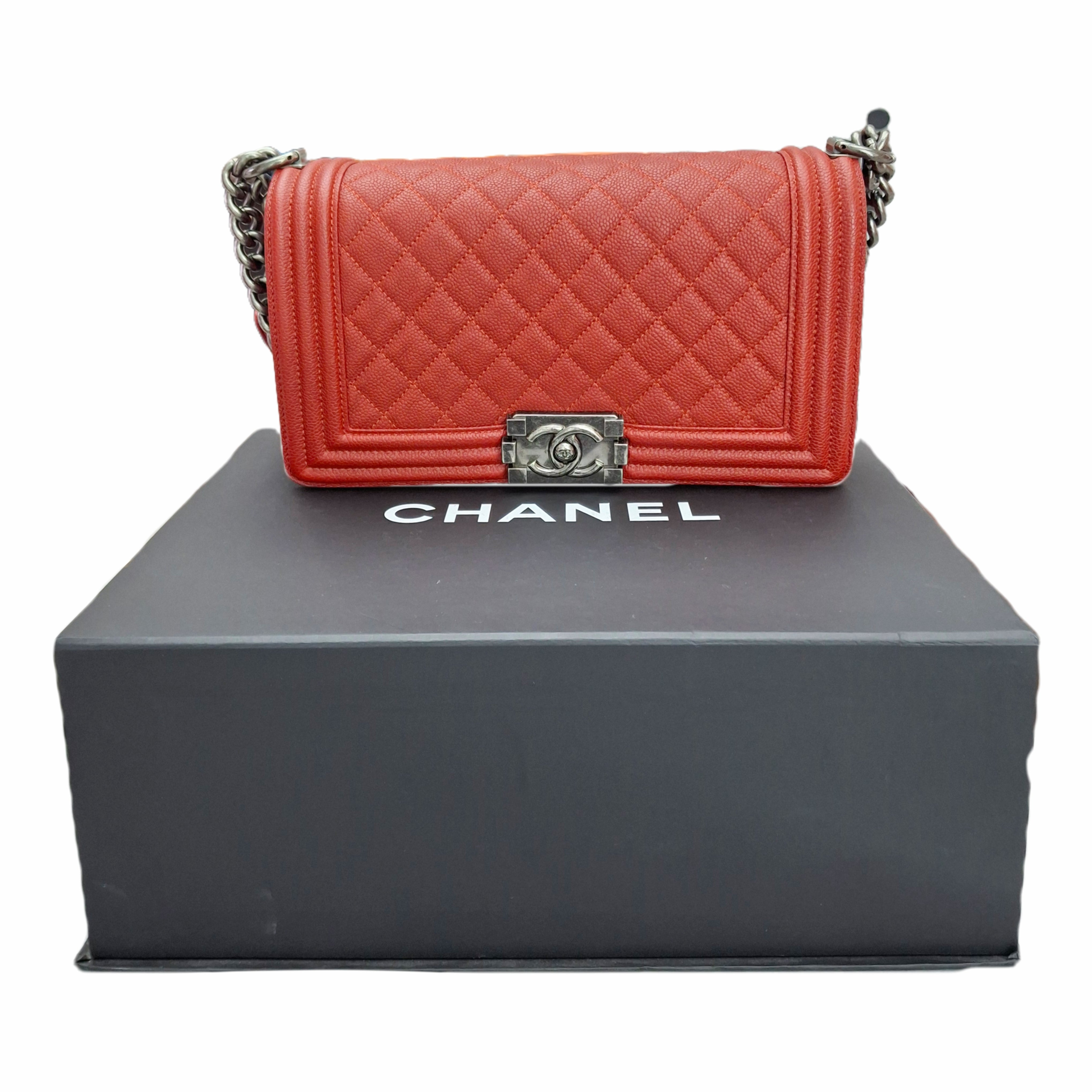 CHANEL Leboy Medium BAG Lambskin Chain Shoulder Bag (Red)