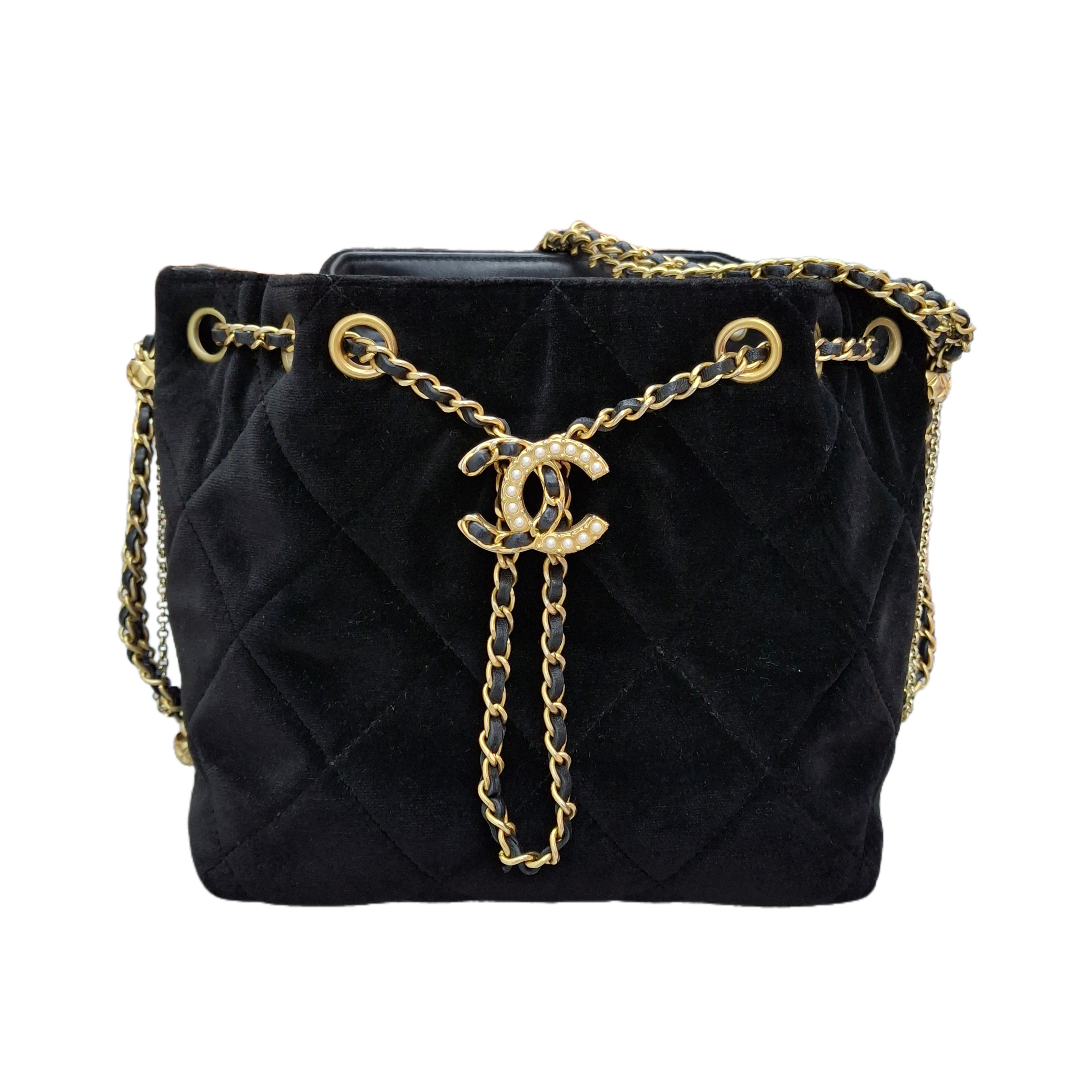 CHANEL 21FW CC Crush on Chain Velvet Bucket GHW (Black) Vintage