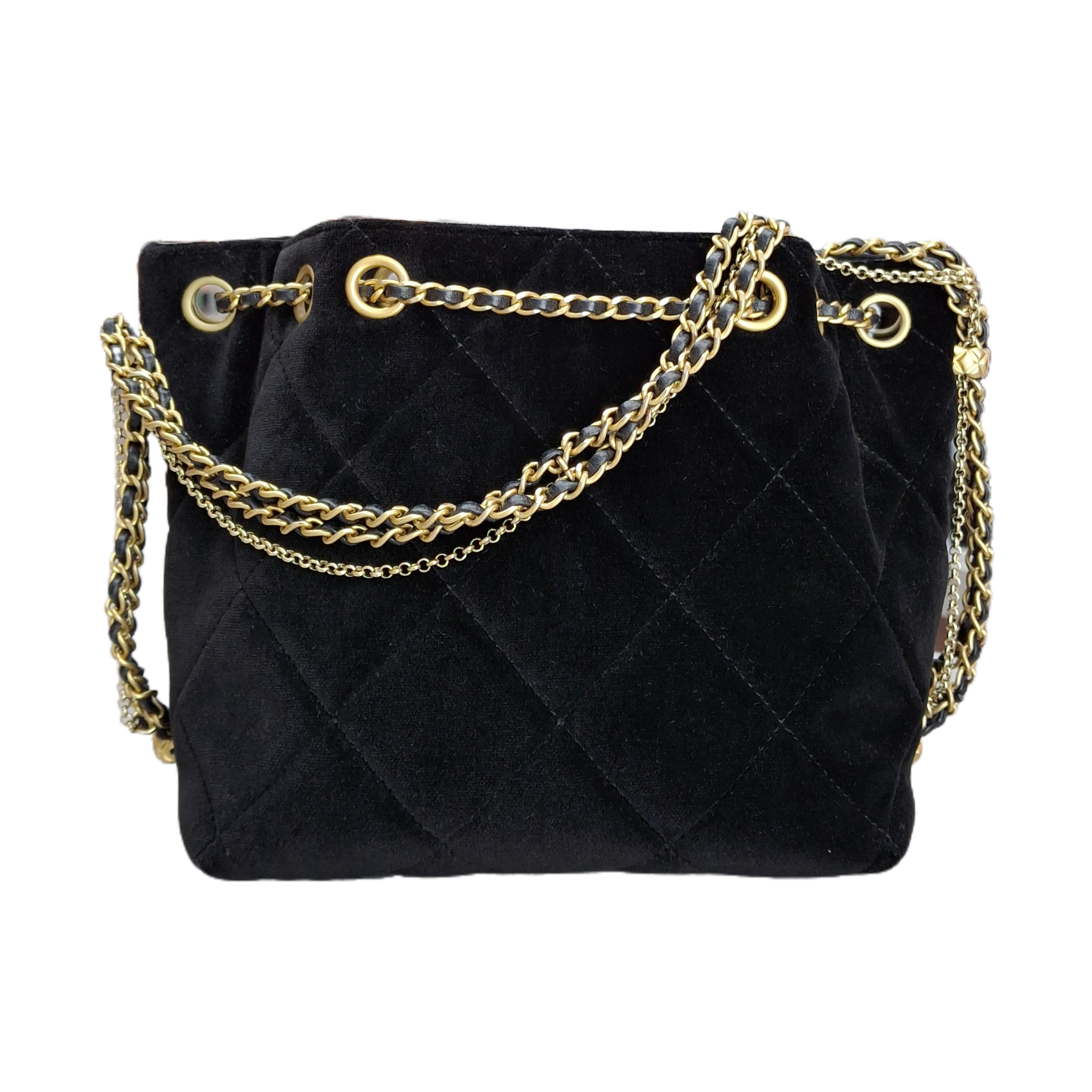 CHANEL 21FW CC Crush on Chain Velvet Bucket GHW (Black) Vintage