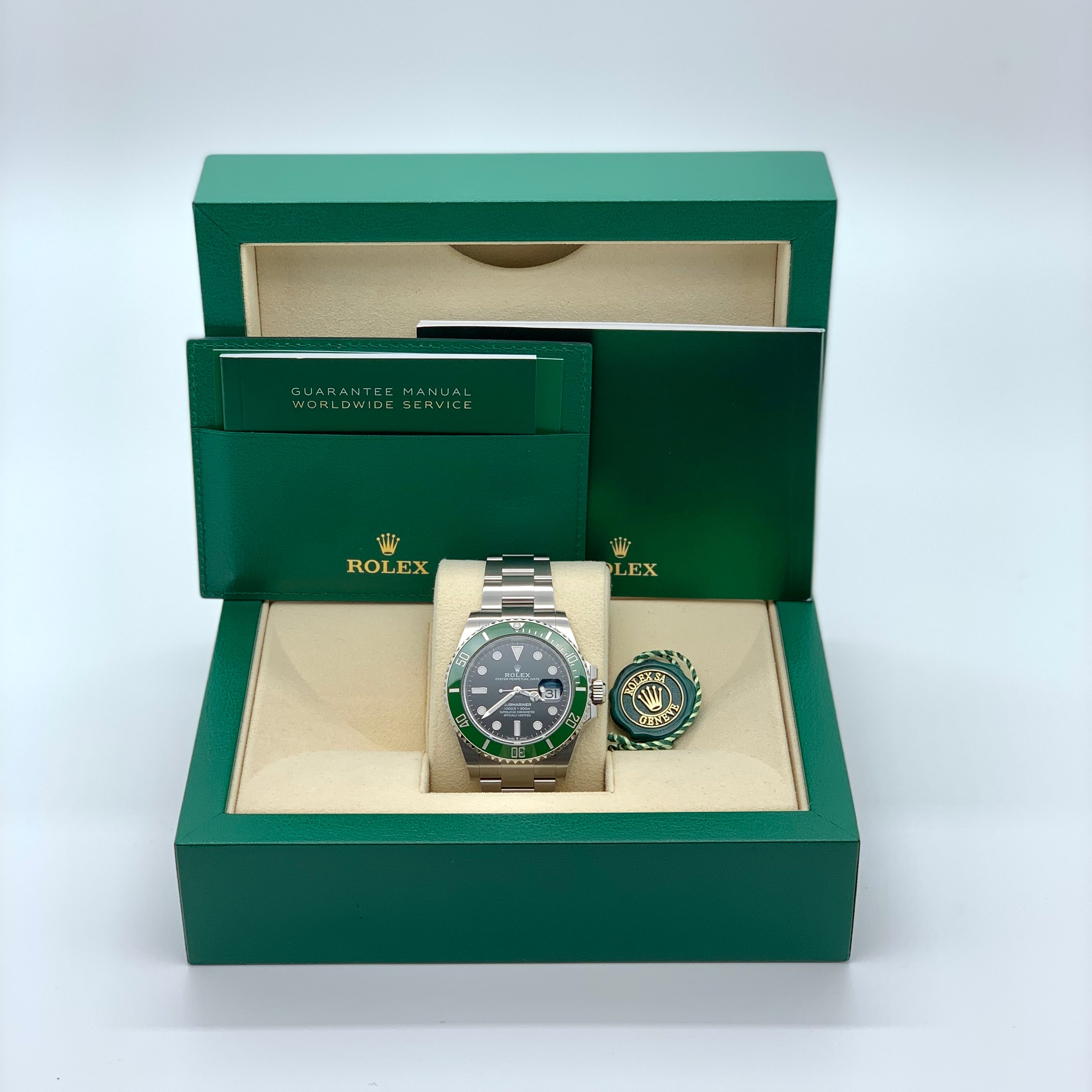 Rolex 126610 Submariner Date 41 with Oystersteel, Green ceramic and black dial, Oyster Bracelet