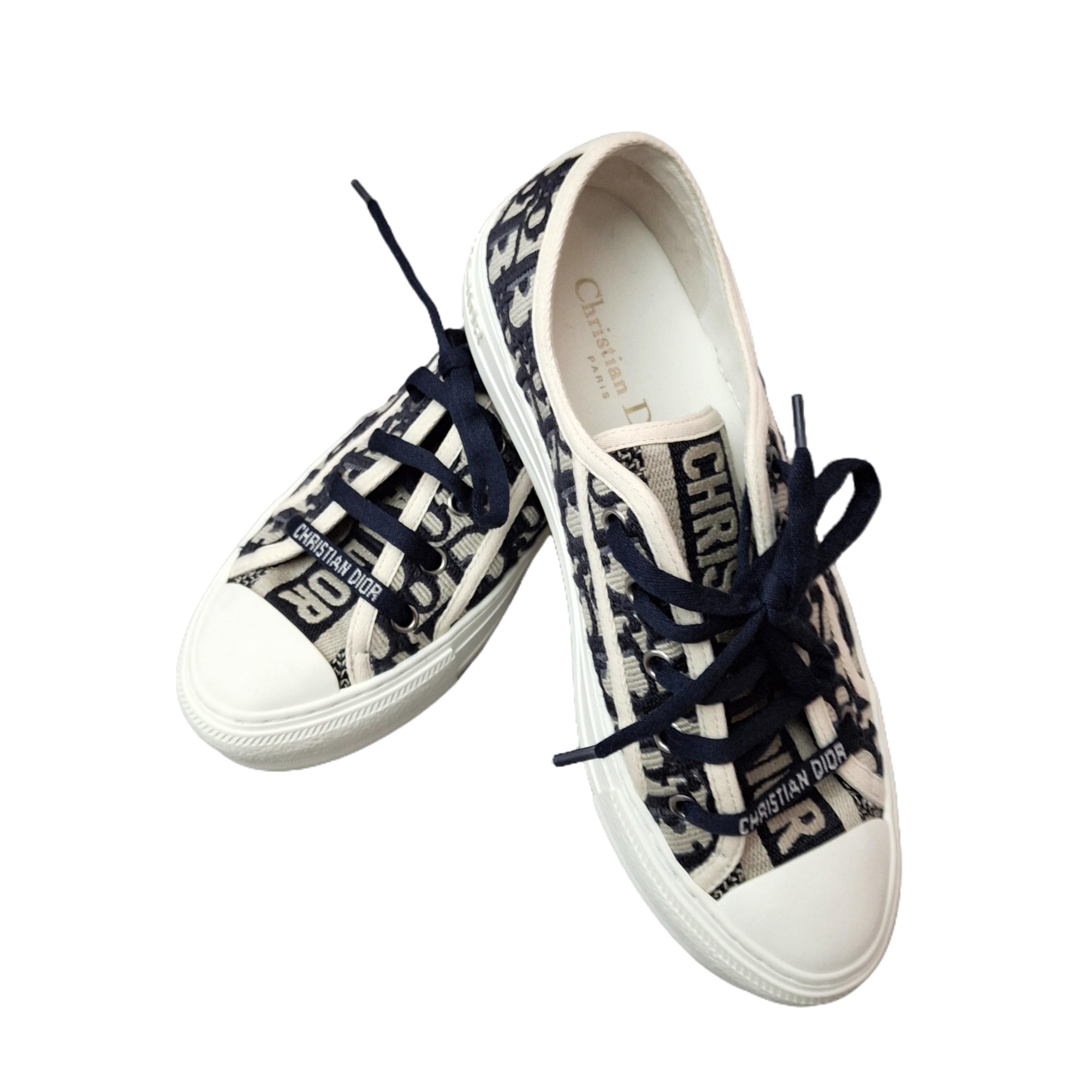 CHRISTIAN DIOR Walk'n'Dior Sneaker Deep Blue Dior Oblique Embroidered Cotton Size 37