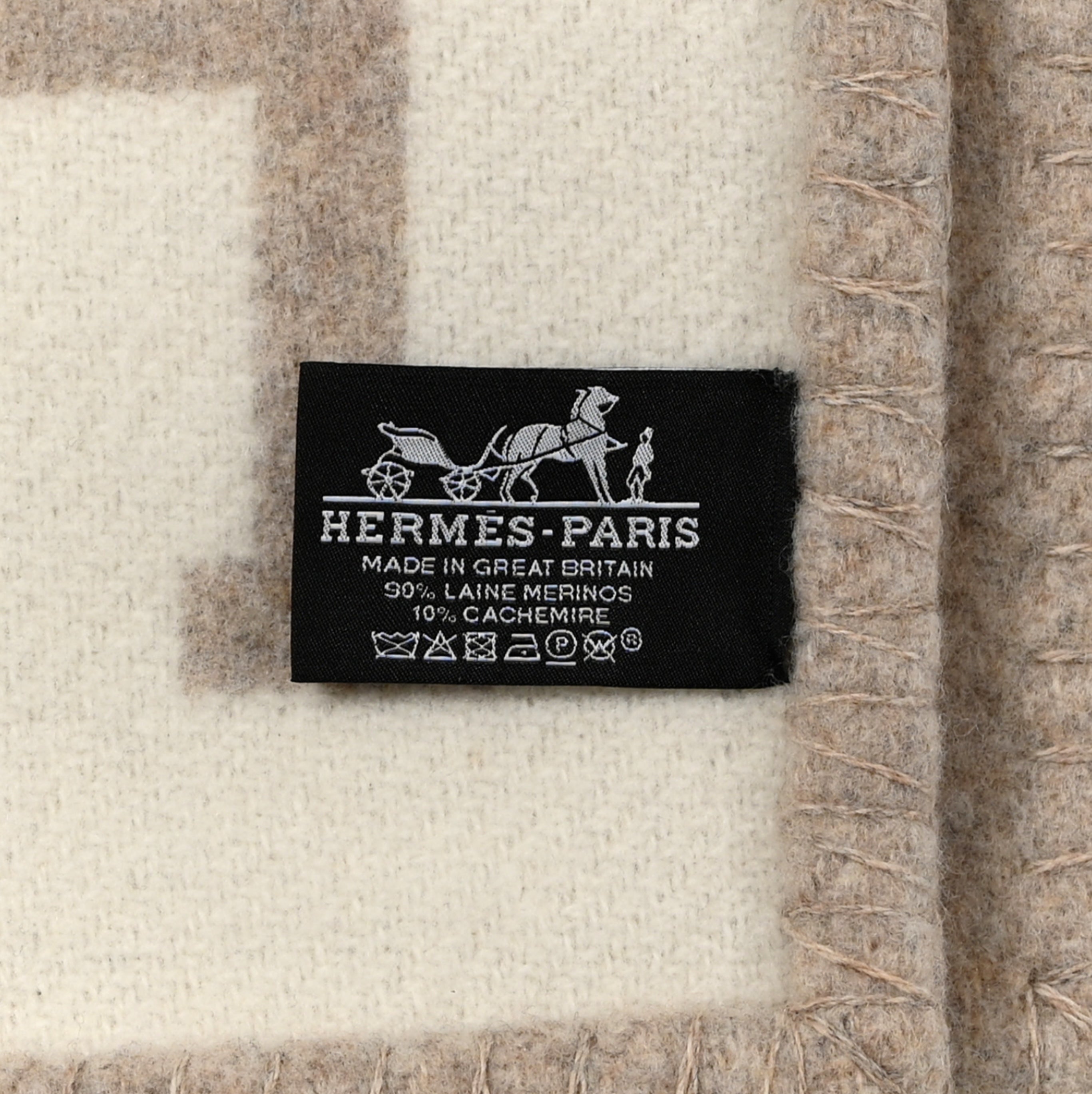 HERMÈS Avalon III throw blanket (Coco / Camomille)