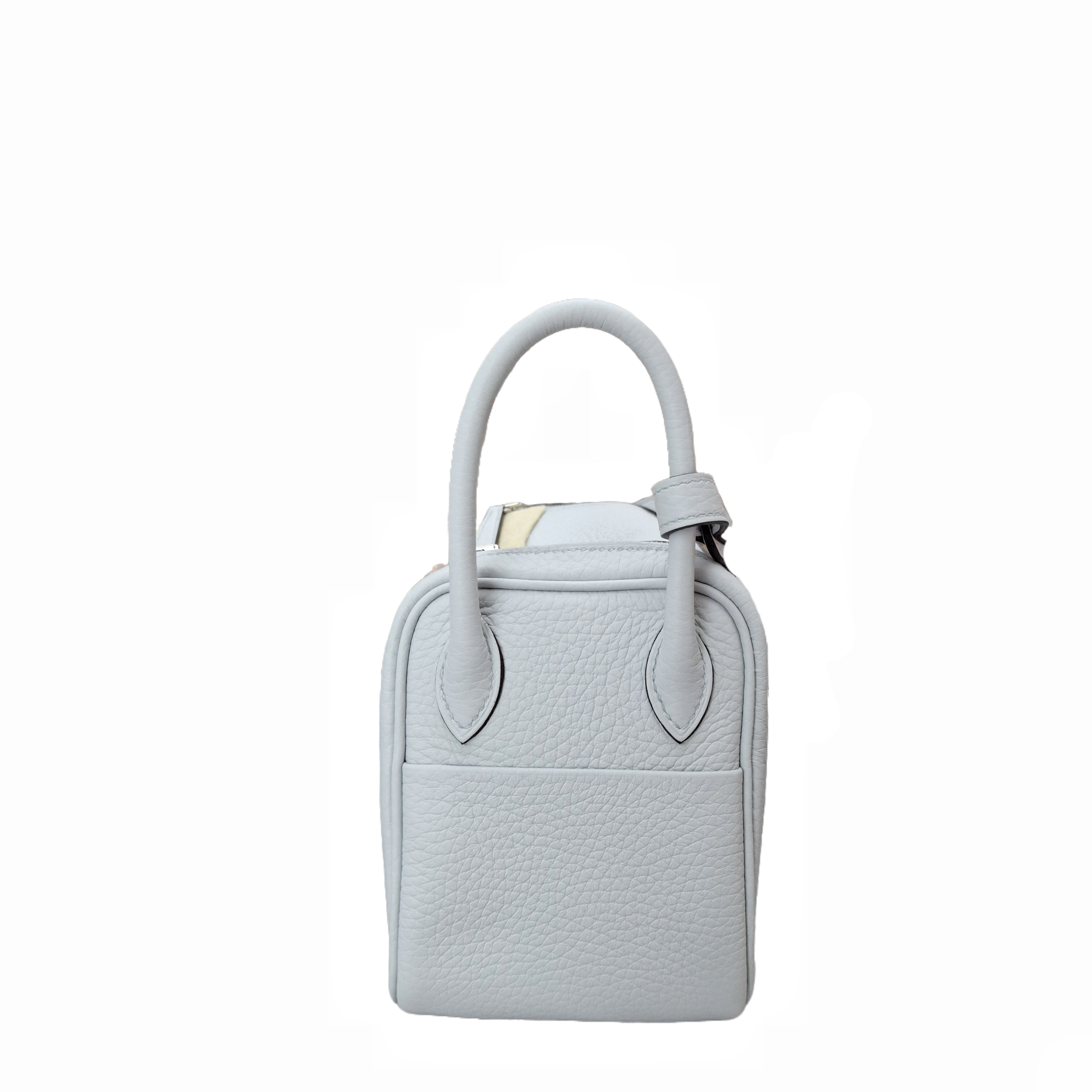 Hermès Mini Lindy Bleu Pale Taurillon Clemence （light blue）B Stamp