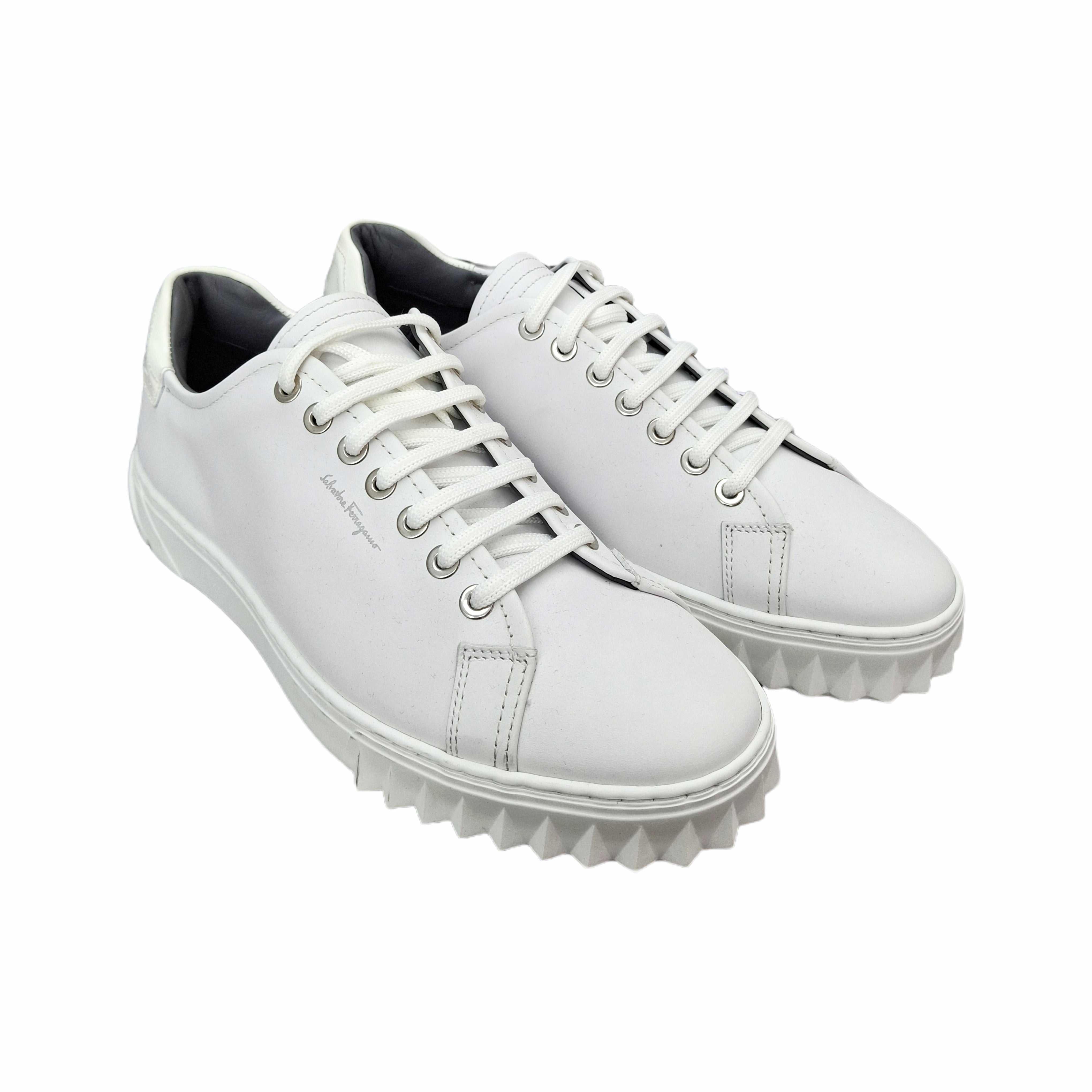 SALVARORE FERRAGAMO Low Cut Sneaker (White) 35.5