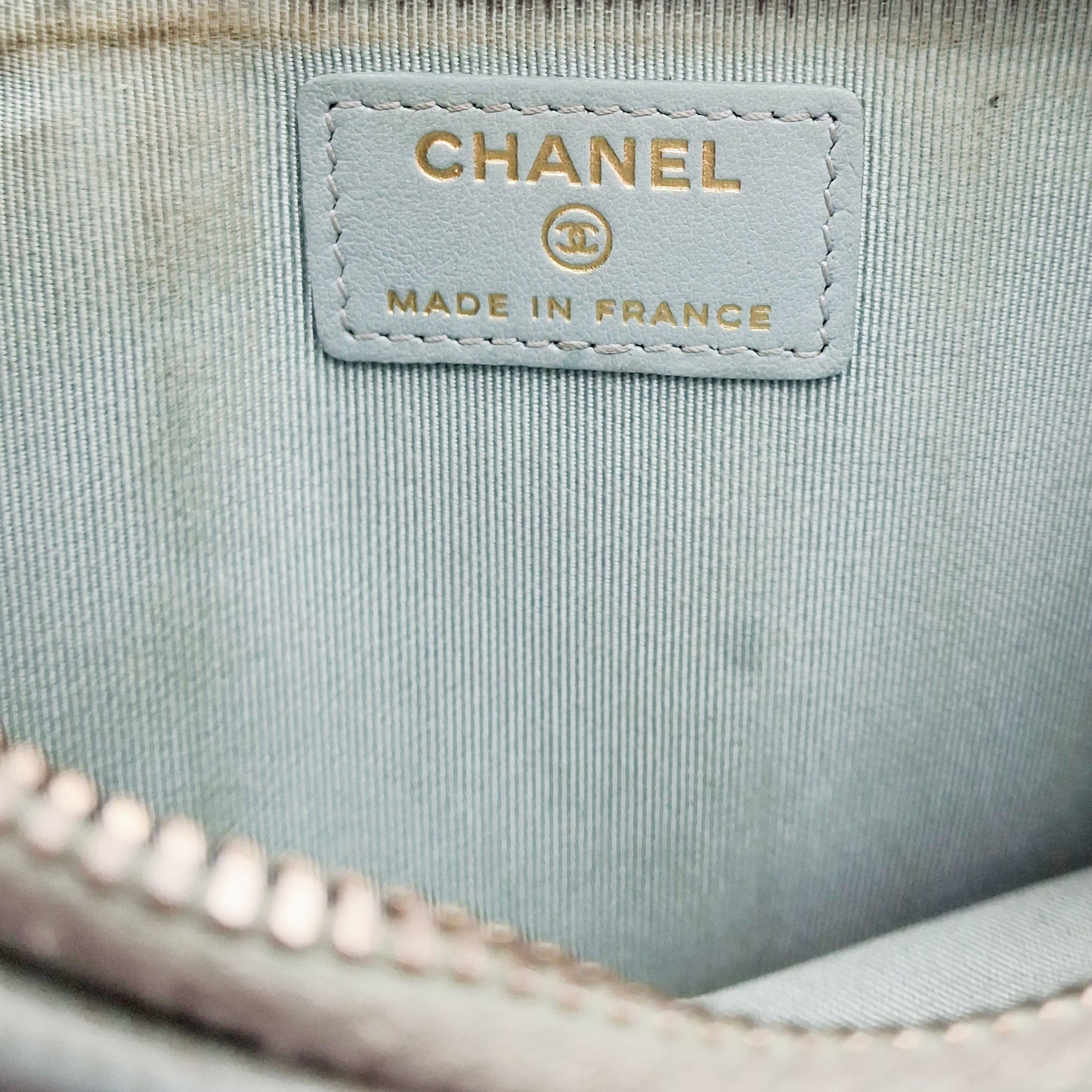 CHANEL Caviar Quilted Classic Flat Wallet Pouch （Light Blue）