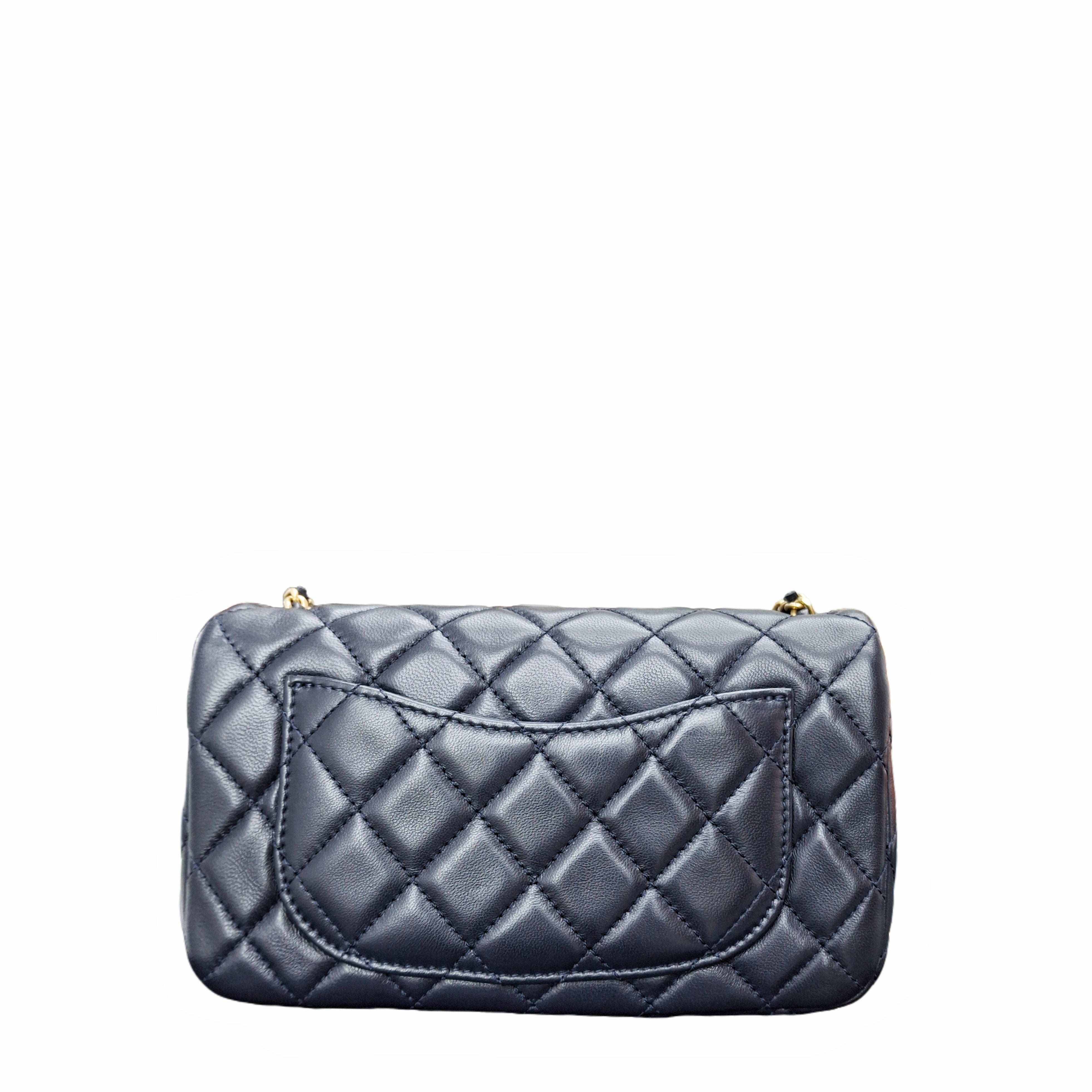 CHANEL Pearl Crush Flap Bag Quilted Lambskin Mini (Navy)