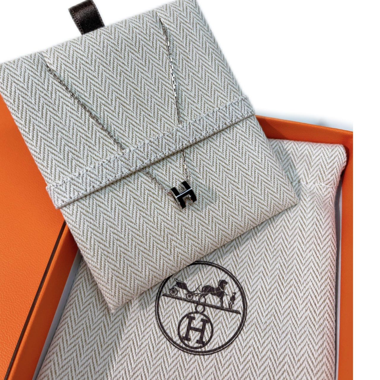 HERMÈS Mini Pop H pendant Noir (Black/Silver)