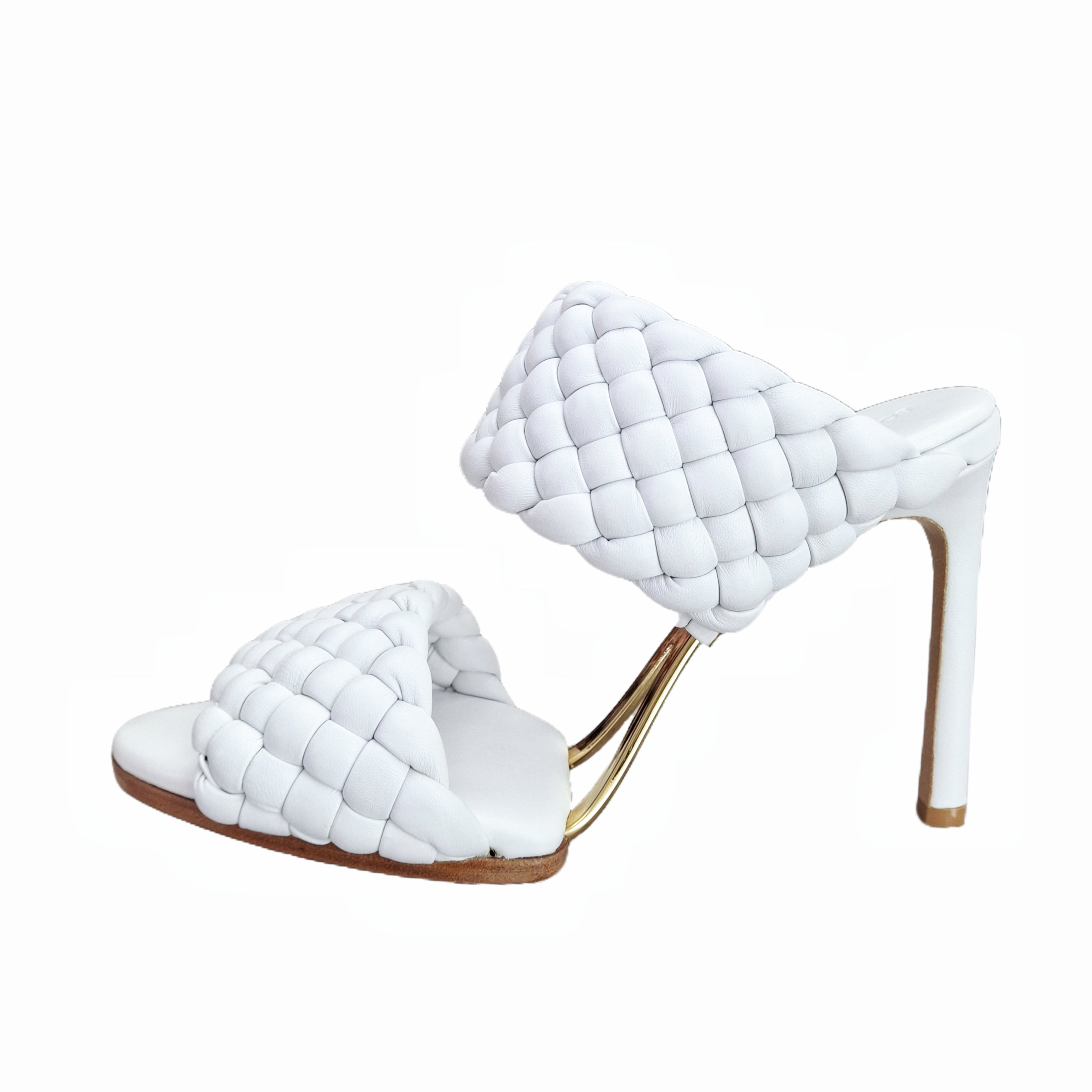 Bottega Veneta Curve Sandals (White) 38.5