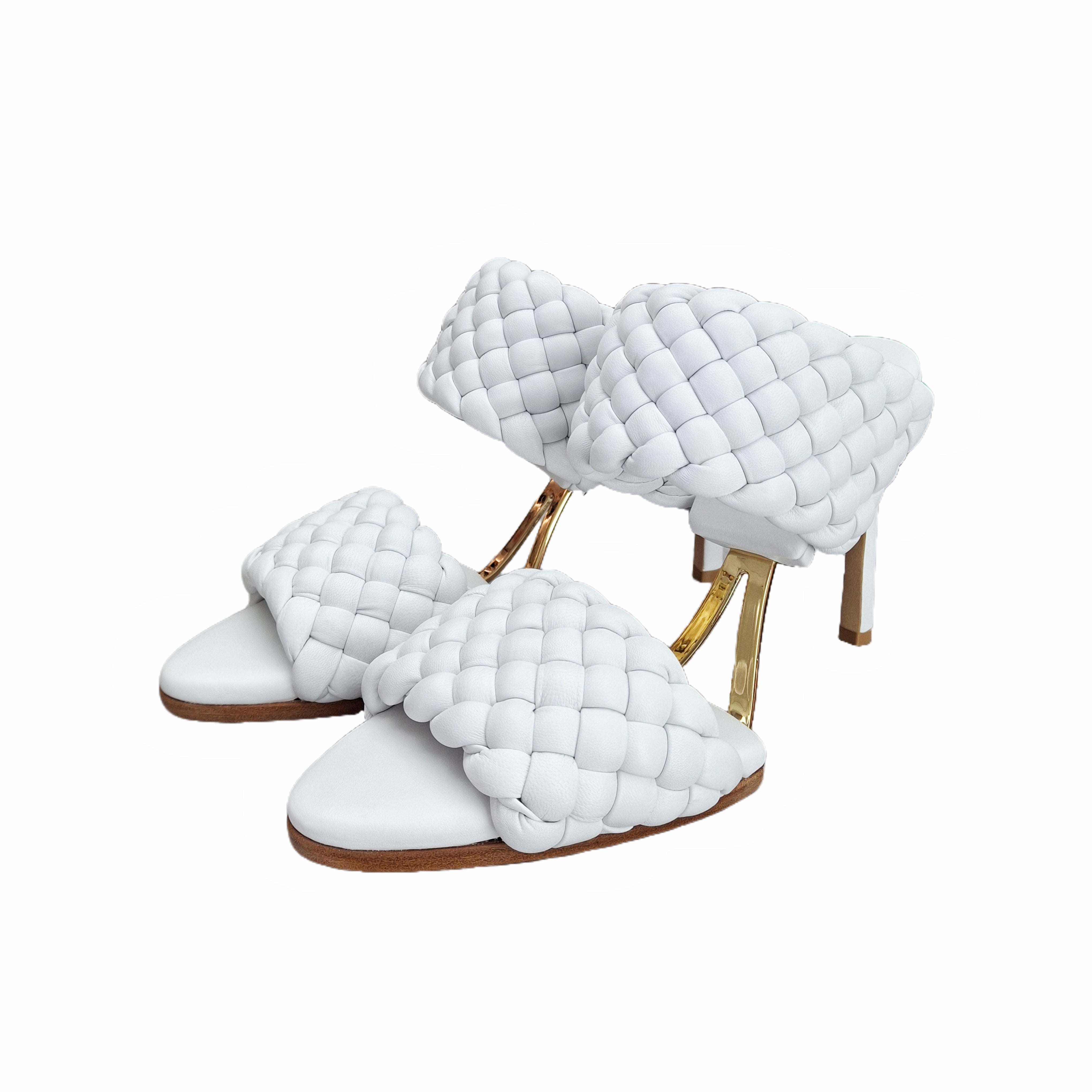 Bottega Veneta Curve Sandals (White) 38.5