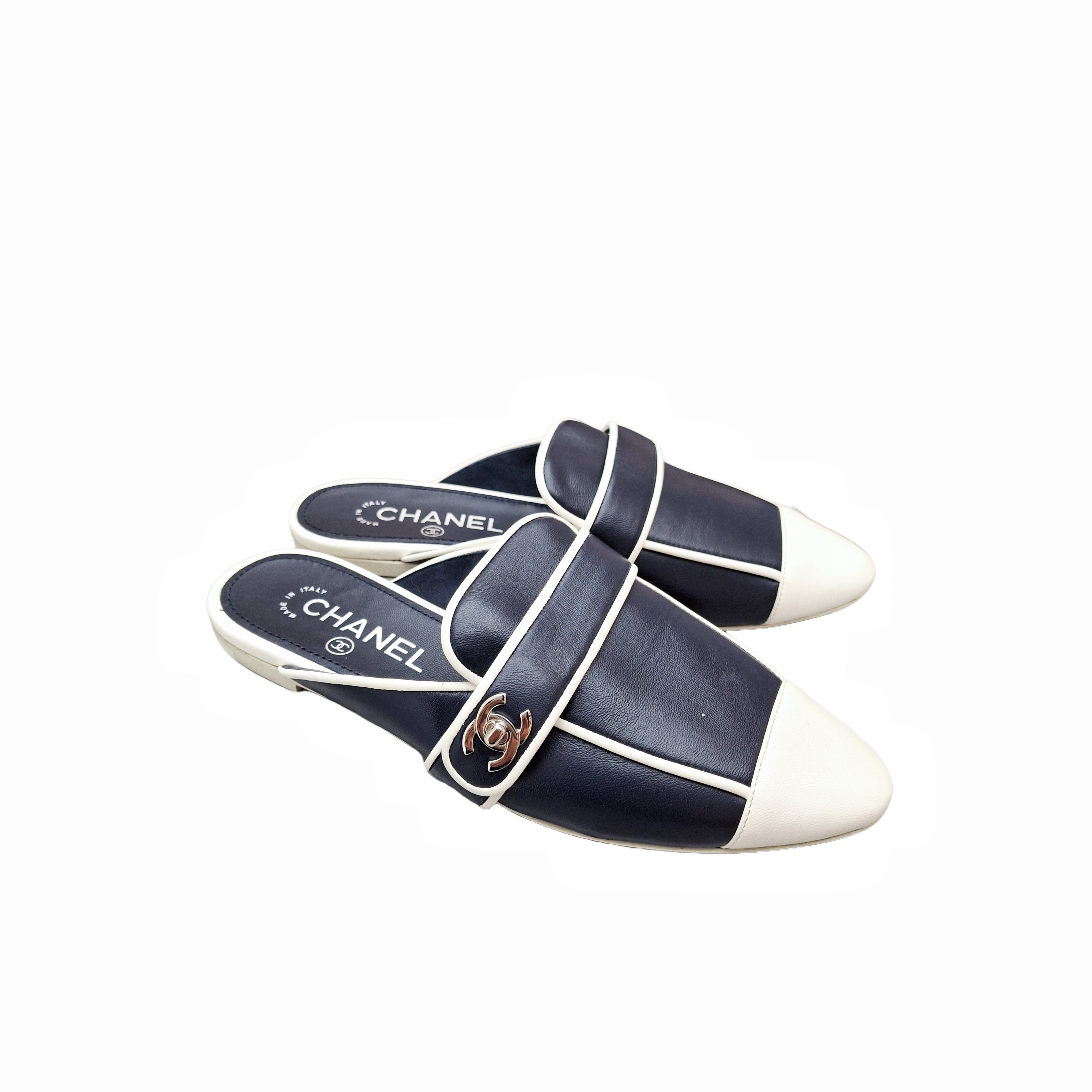 CHANEL Leather Sandals (Navy Blue/ White)38