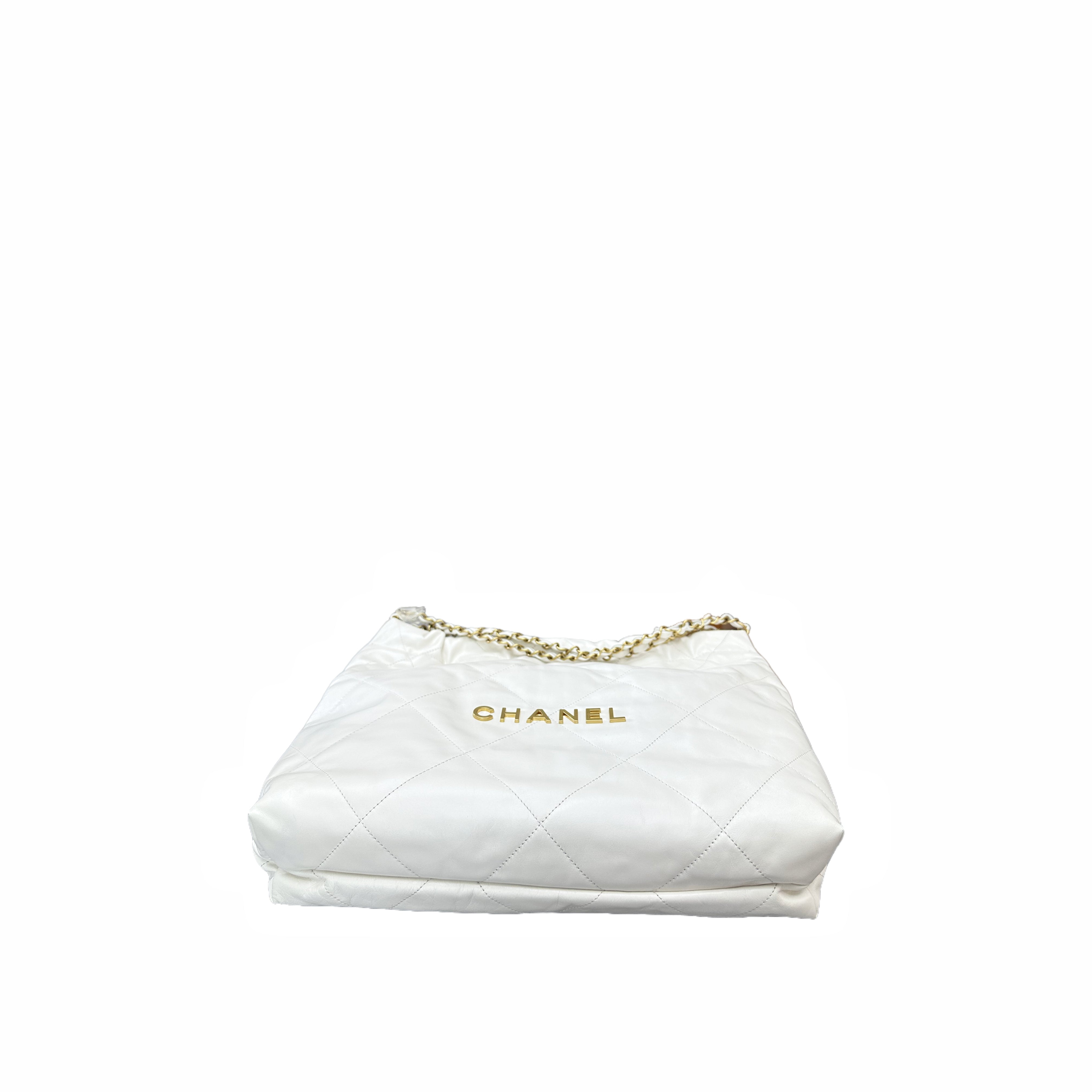 CHANEL 22 BAG Medium in Shiny Calfskin and GHW with Microchip (White）