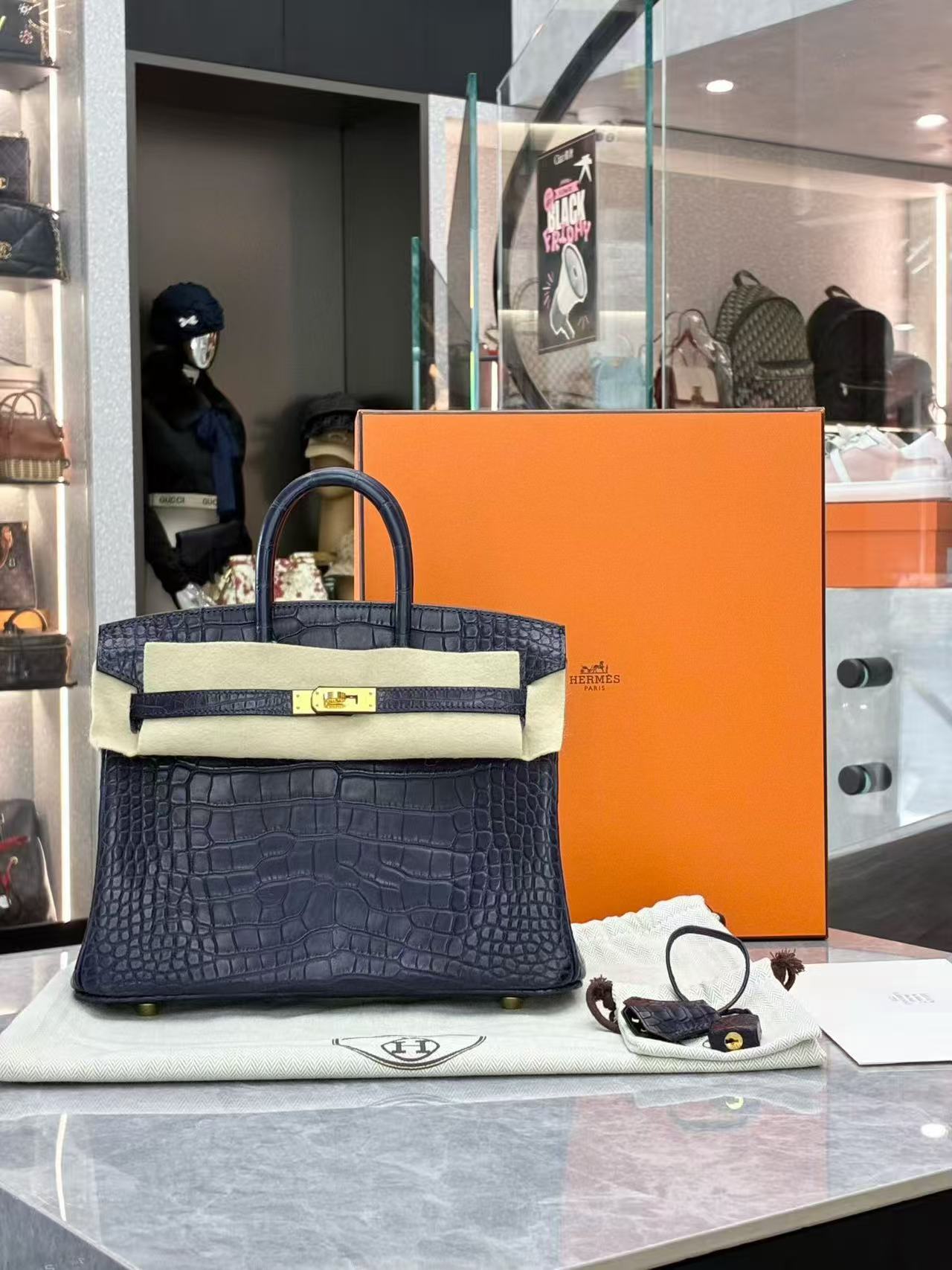 Hermès Birkin 25, blue Indigo, stamped Y