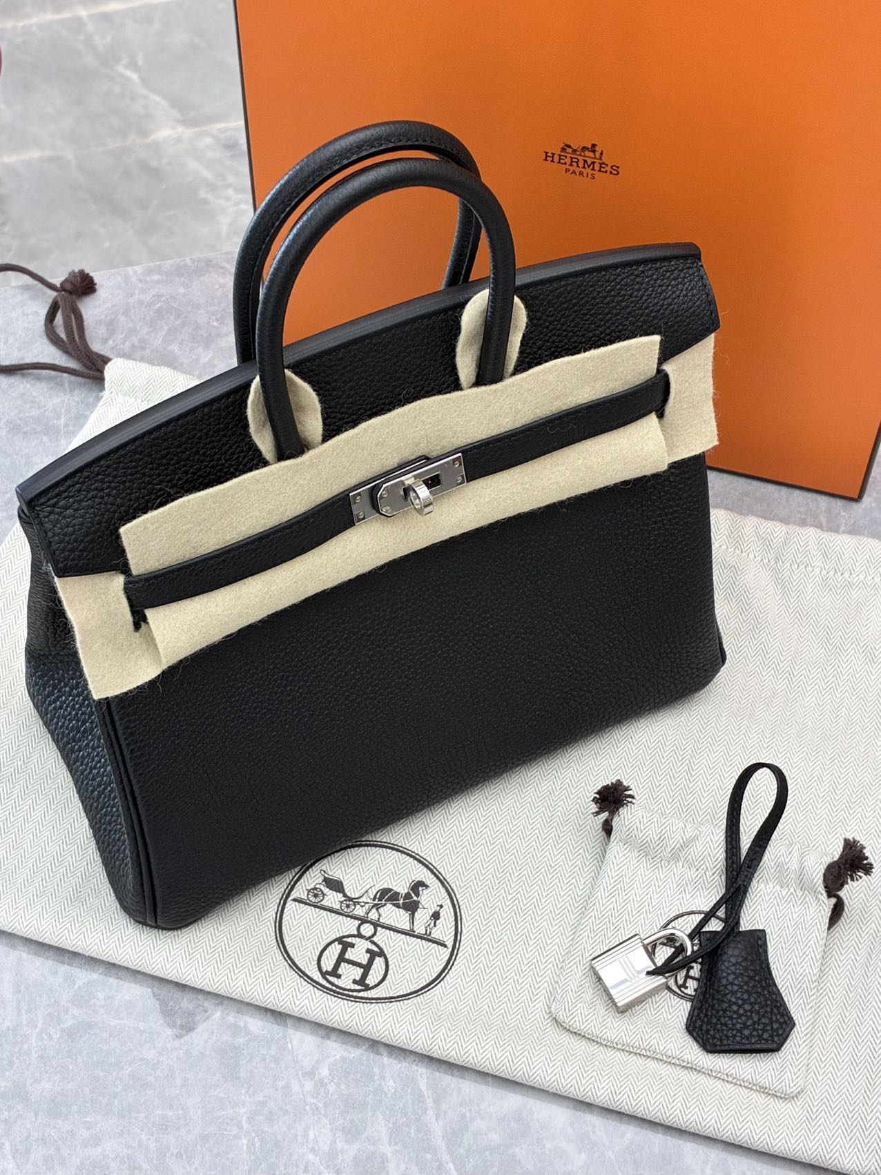 Hermès Birkin 25 bag in black Togo leather with palladium hardware