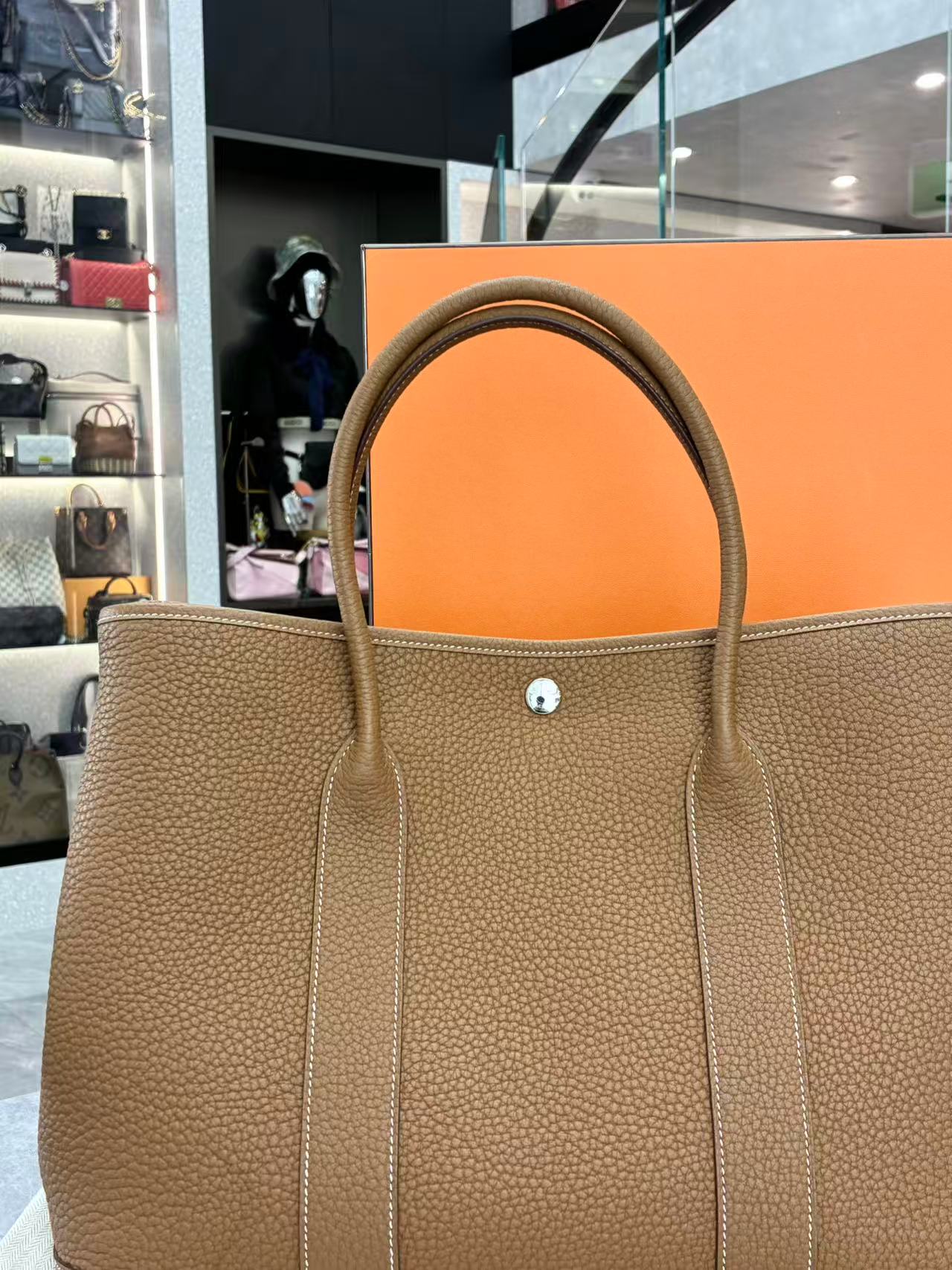 Hermès Garden Party 36 tote bag, commonly found in Gold color Negonda leather