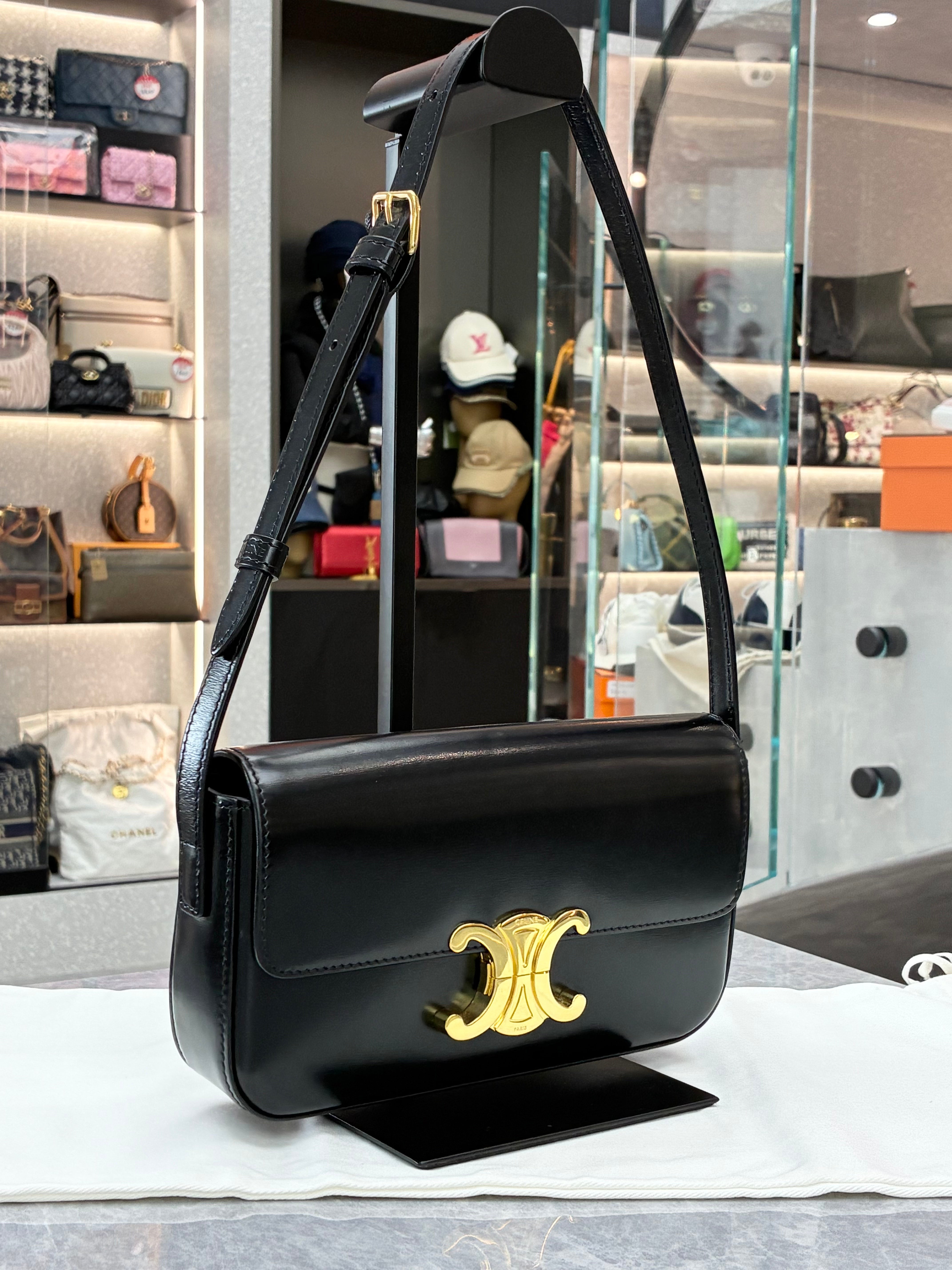 Celine Teen Triomphe bag in shiny black calfskin leather