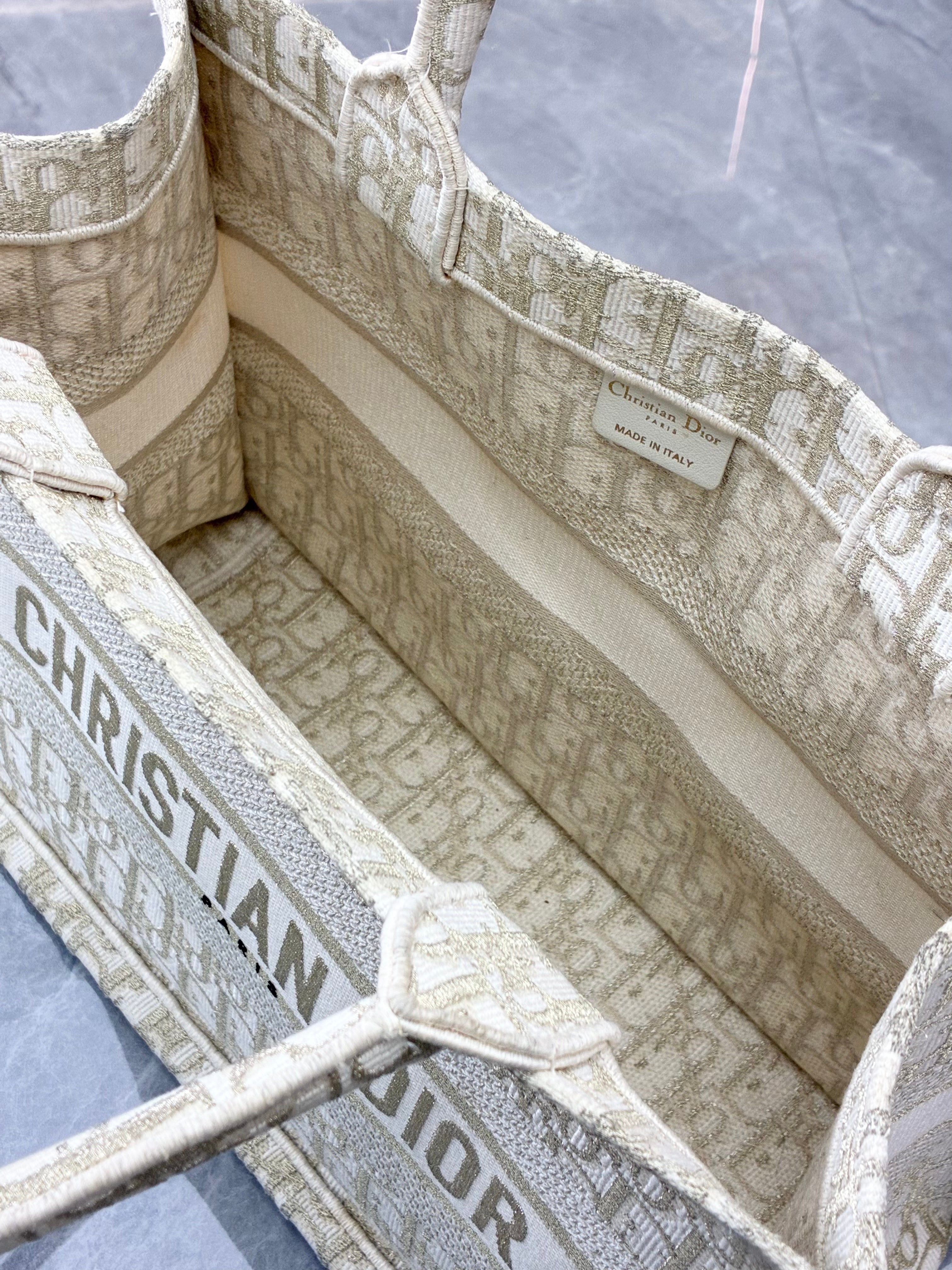 Dior Book Tote in white and gold-tone Dior Oblique embroidery