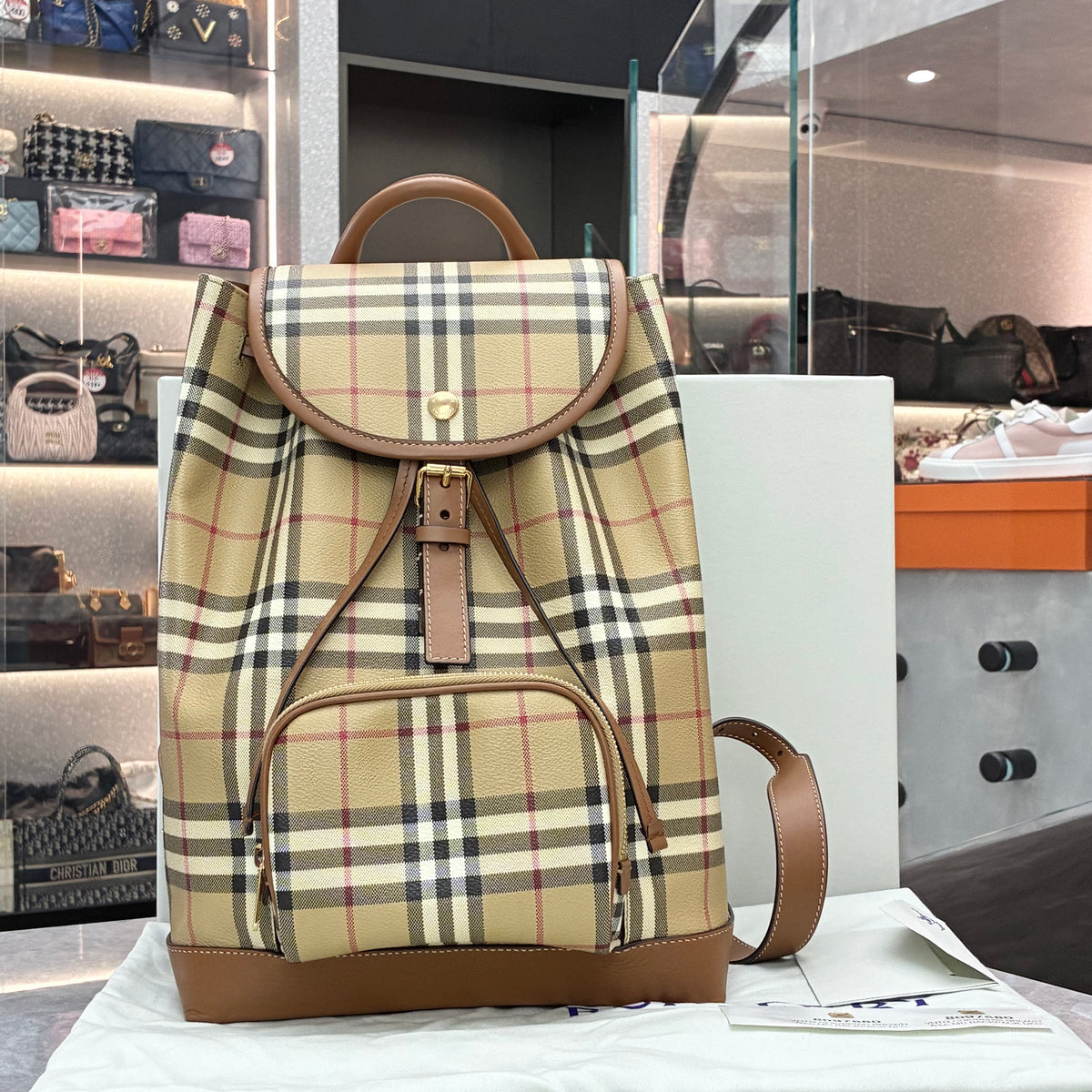 burberry house check textured backpack brown leather drawstring features the brand's iconic Heritage check pattern with trim, a front zip pocket, and polished gold-toned hardware Nike Academy Team Sports catching check pattern and Reels Model:CFTII3000 dnr