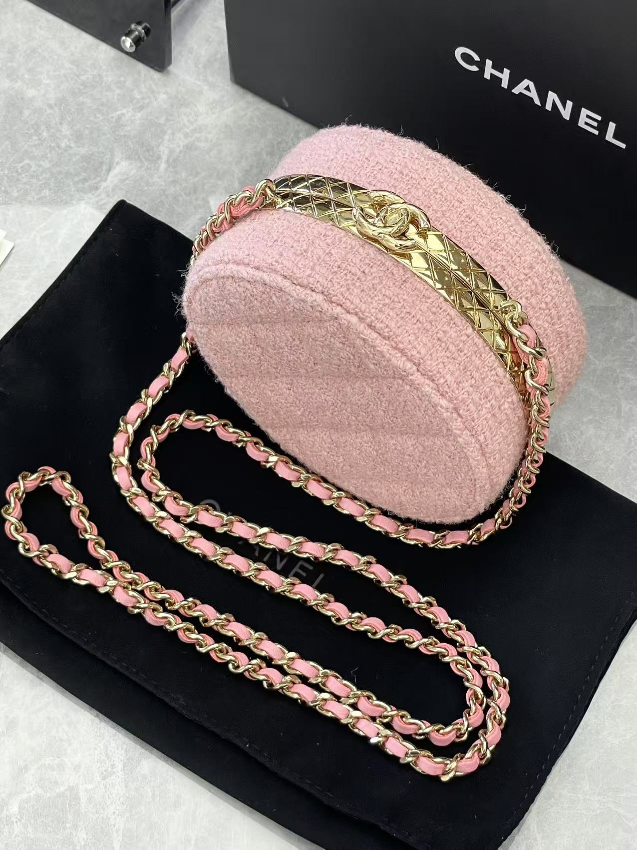 Chanel Pink Tweed Round Chain Shoulder Bag