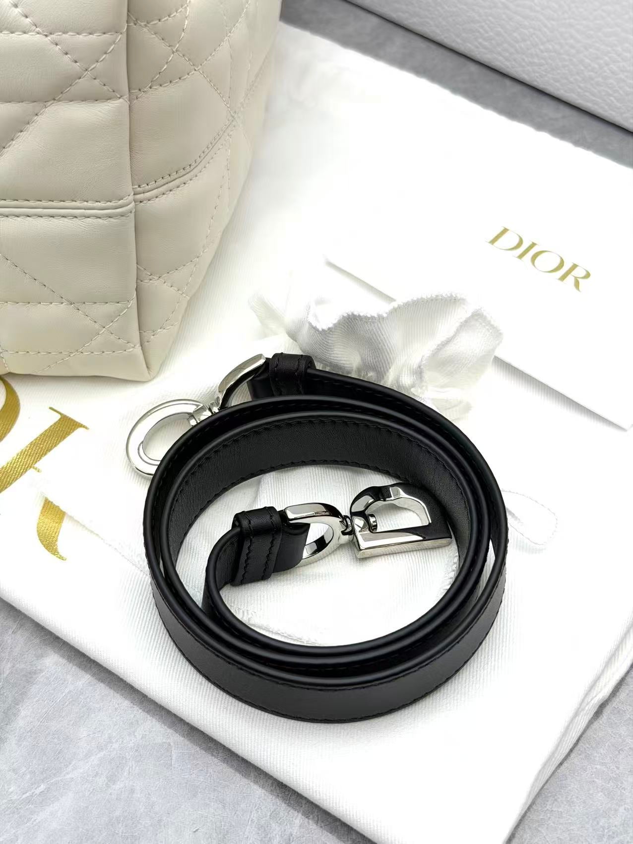 Dior Toujours vertical tote bag crafted in calfskin with macrocannage stitching