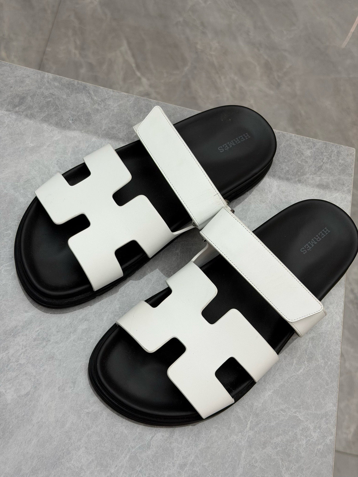HERMÈS Chypre Sandal – Black and White Calfskin, Size 40, Good Pre-Owned