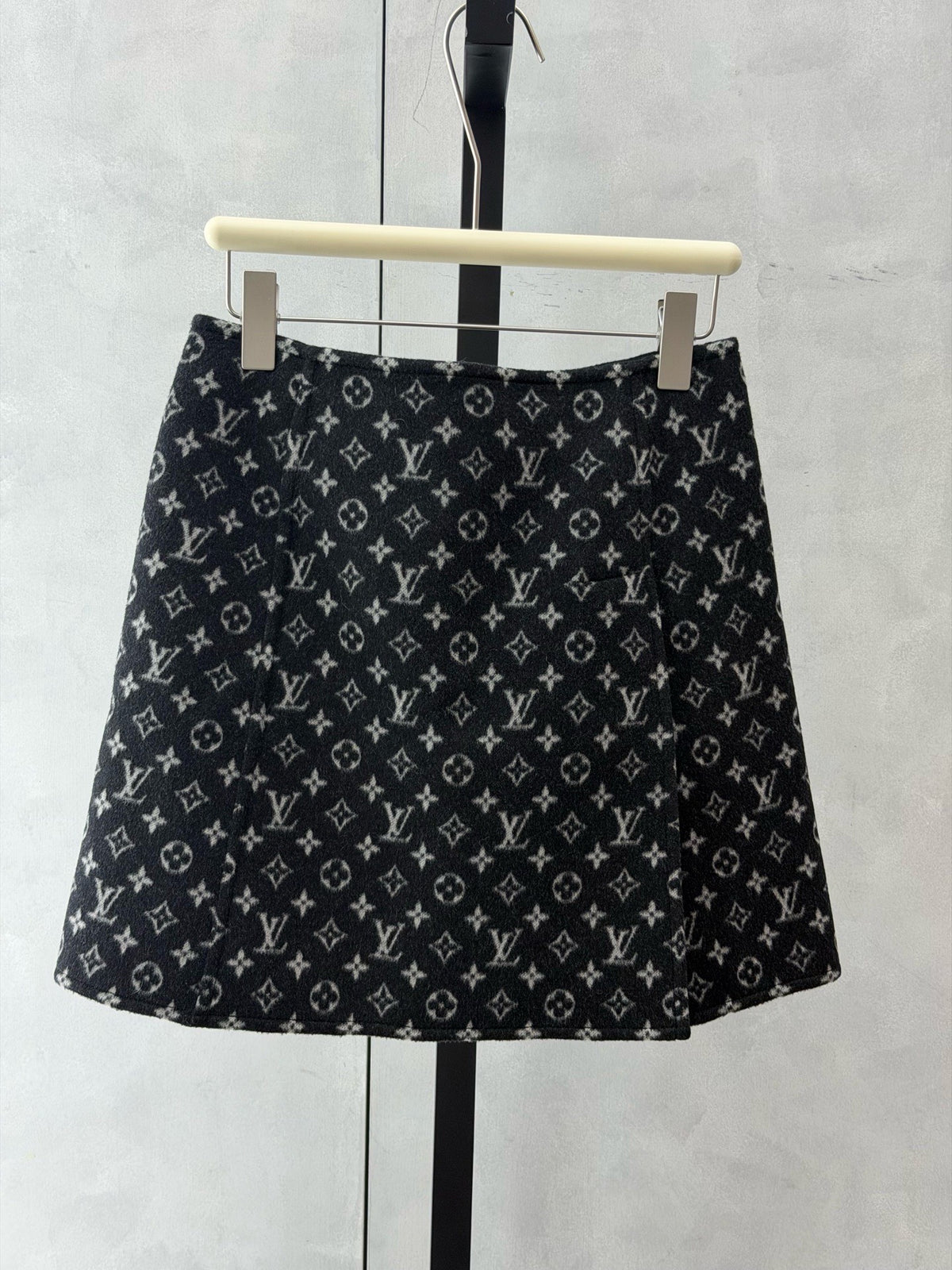 LOUIS VUITTON Monogram Wool Mini Skirt – Black Allover Monogram, Size 36, Very Good Pre-Owned