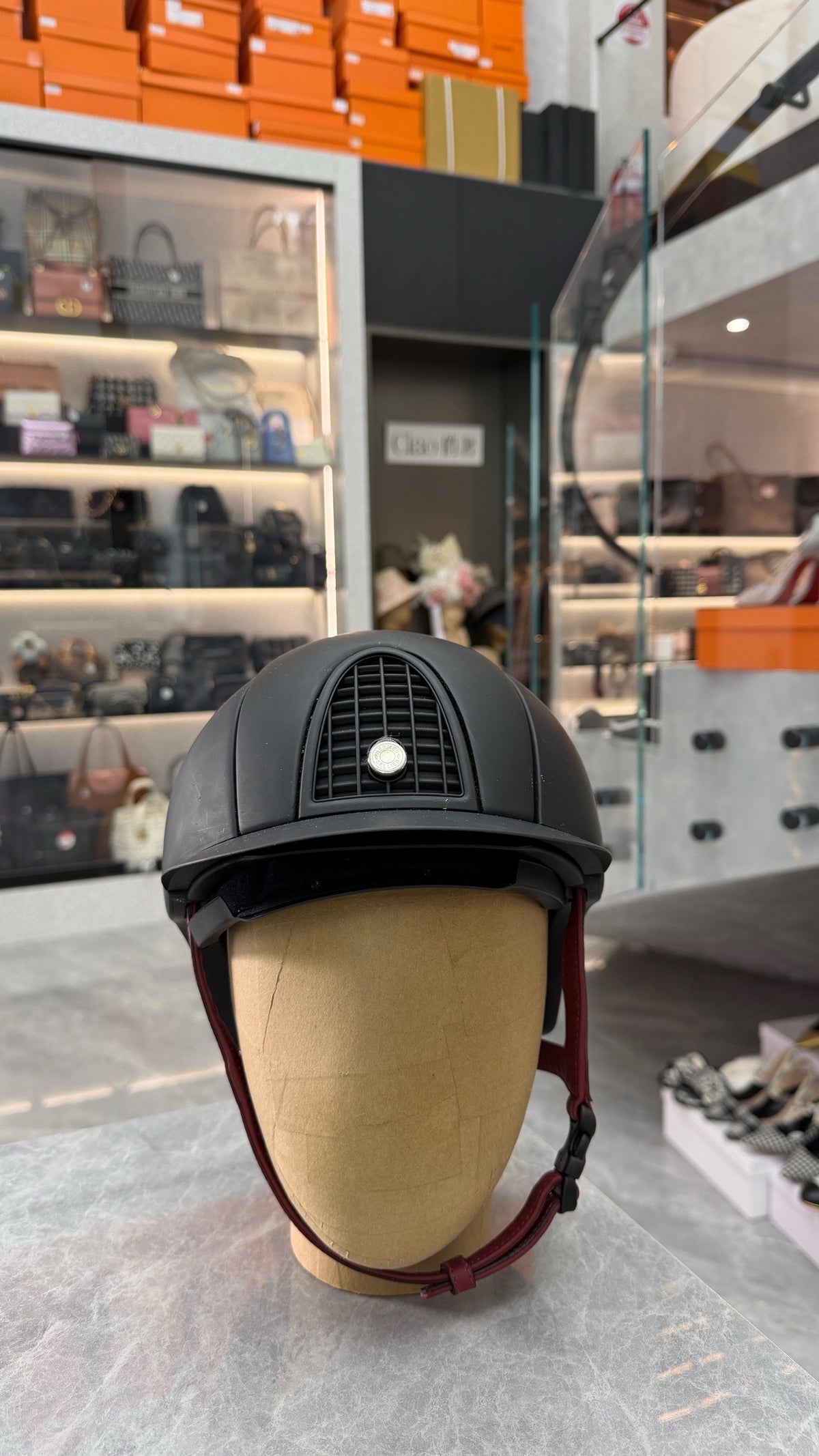 HERMÈS Riding Helmet – Matte Black Shell with Burgundy Leather Harness, Good Pre-Owned