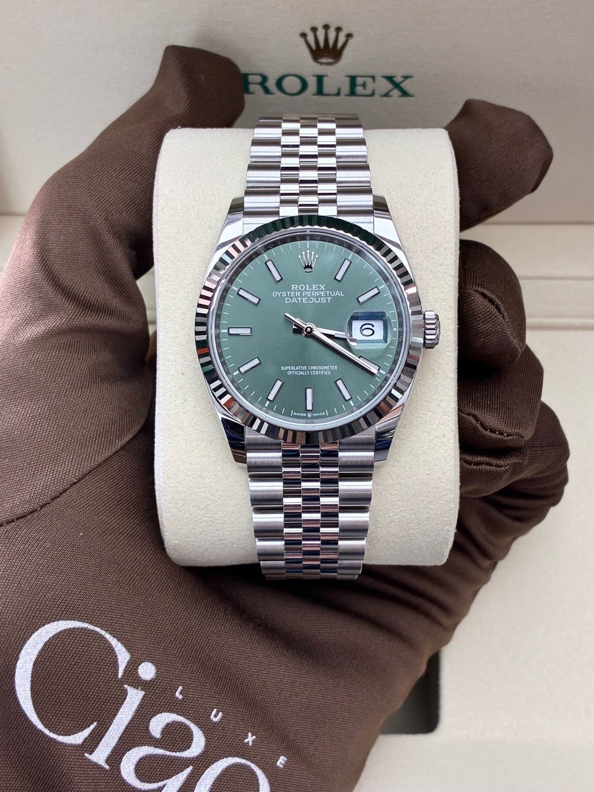 ROLEX Datejust 36 – Reference 126234, Mint Green Dial, Fluted White Gold Bezel, Jubilee Bracelet, 36 mm, Brand New