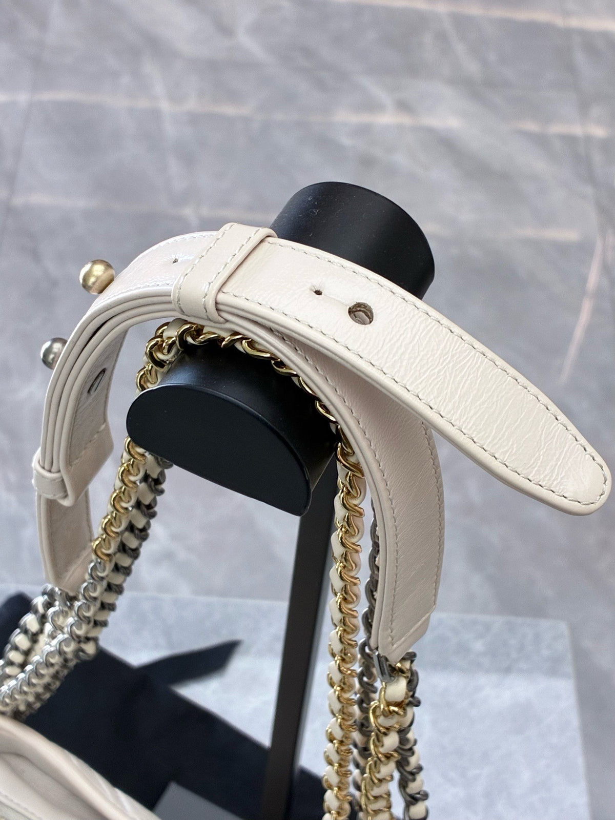 CHANEL Gabrielle Small Hobo – Cream Aged Calfskin with Mixed Gold and Silver Hardware, Series 26, Very Good Pre-Owned