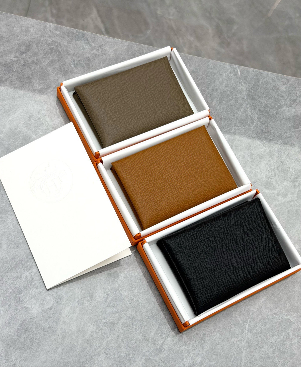 HERMÈS Calvi Duo Card Holder – Elephant Grey Epsom Leather, Palladium Hardware, G Stamp, Brand New
