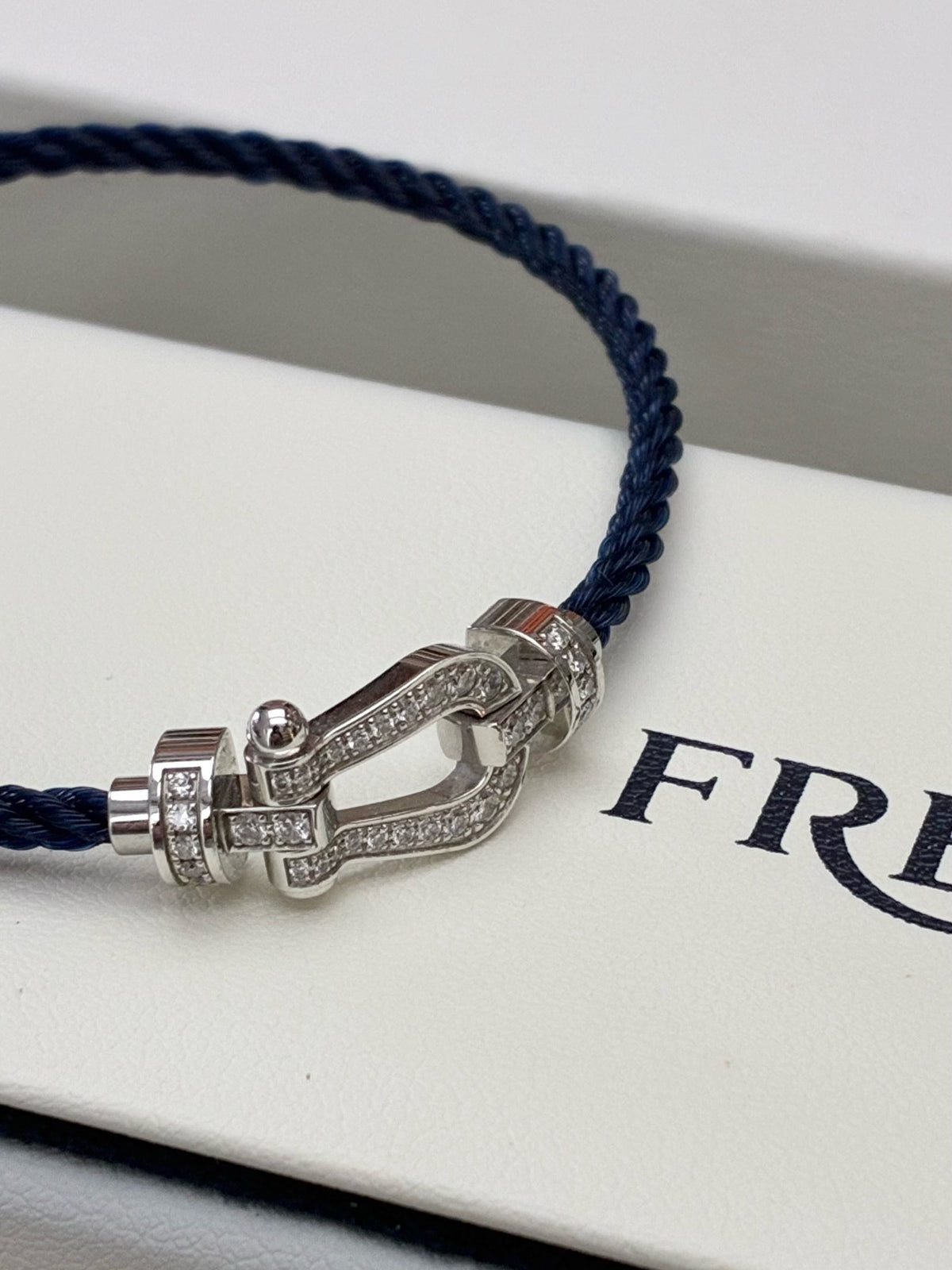 FRED Force 10 Bracelet – 18K White Gold Diamond-Pavé Buckle, Navy Blue Cable, Size 16, Reference 0B0077, Brand New