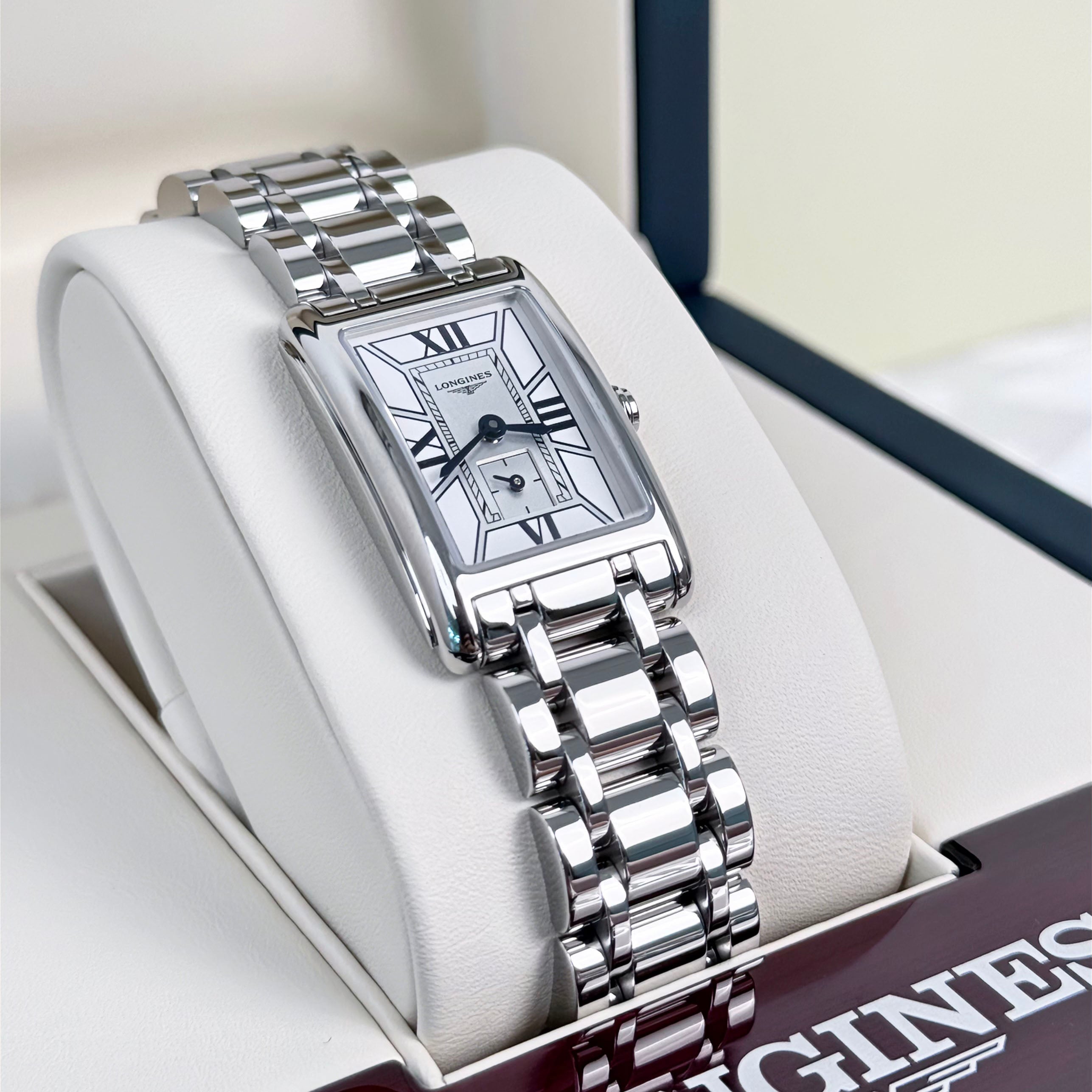 LONGINES L5.255.4.75.6 DOLCEVITA 20.80 X 32.00 mm White Dial, Stainless Steel Strap