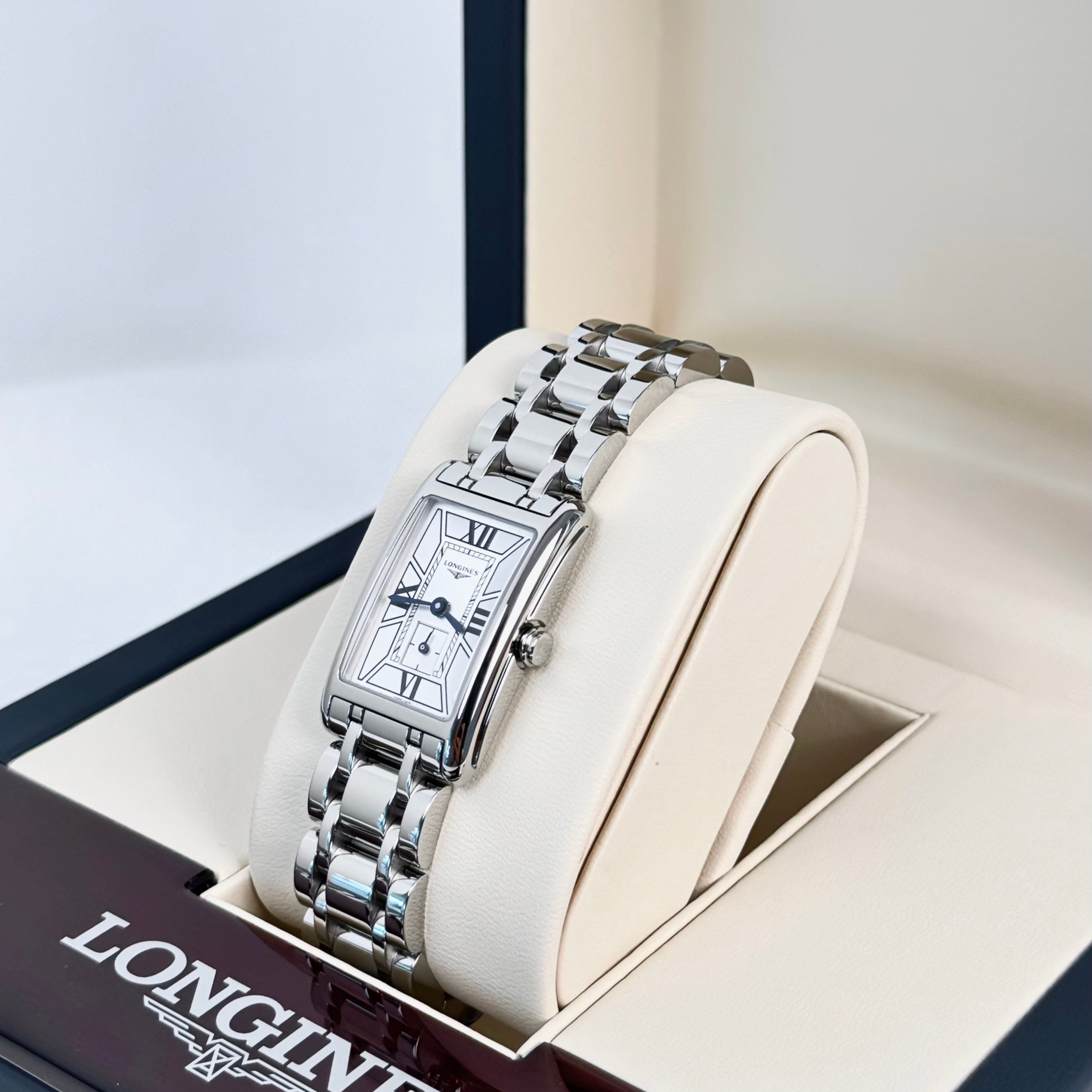 LONGINES L5.255.4.75.6 DOLCEVITA 20.80 X 32.00 mm White Dial, Stainless Steel Strap