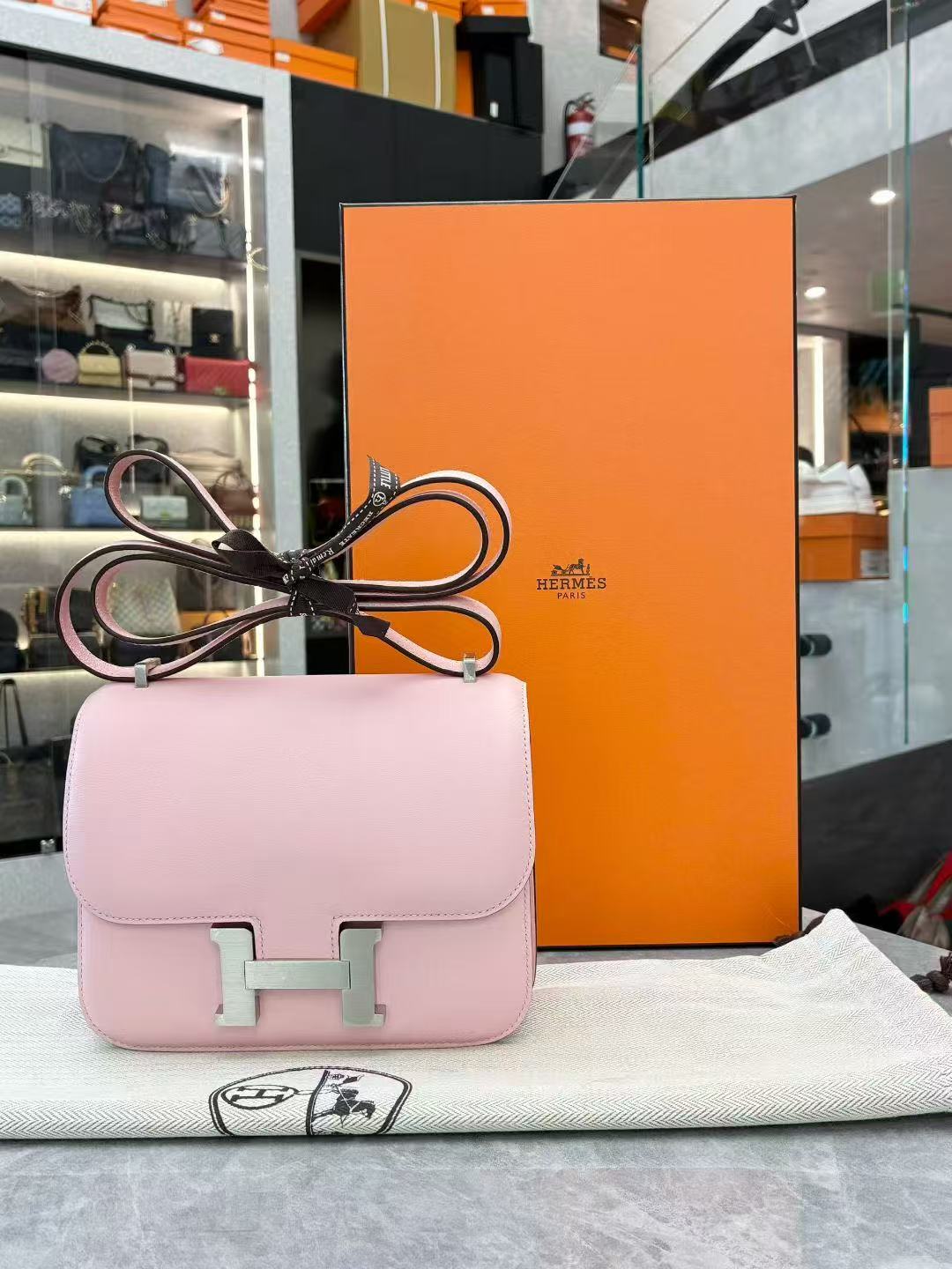 Hermès Constance Mini 19 3Q Sakura Pink Swift leather with brushed silver hardware (K stamp