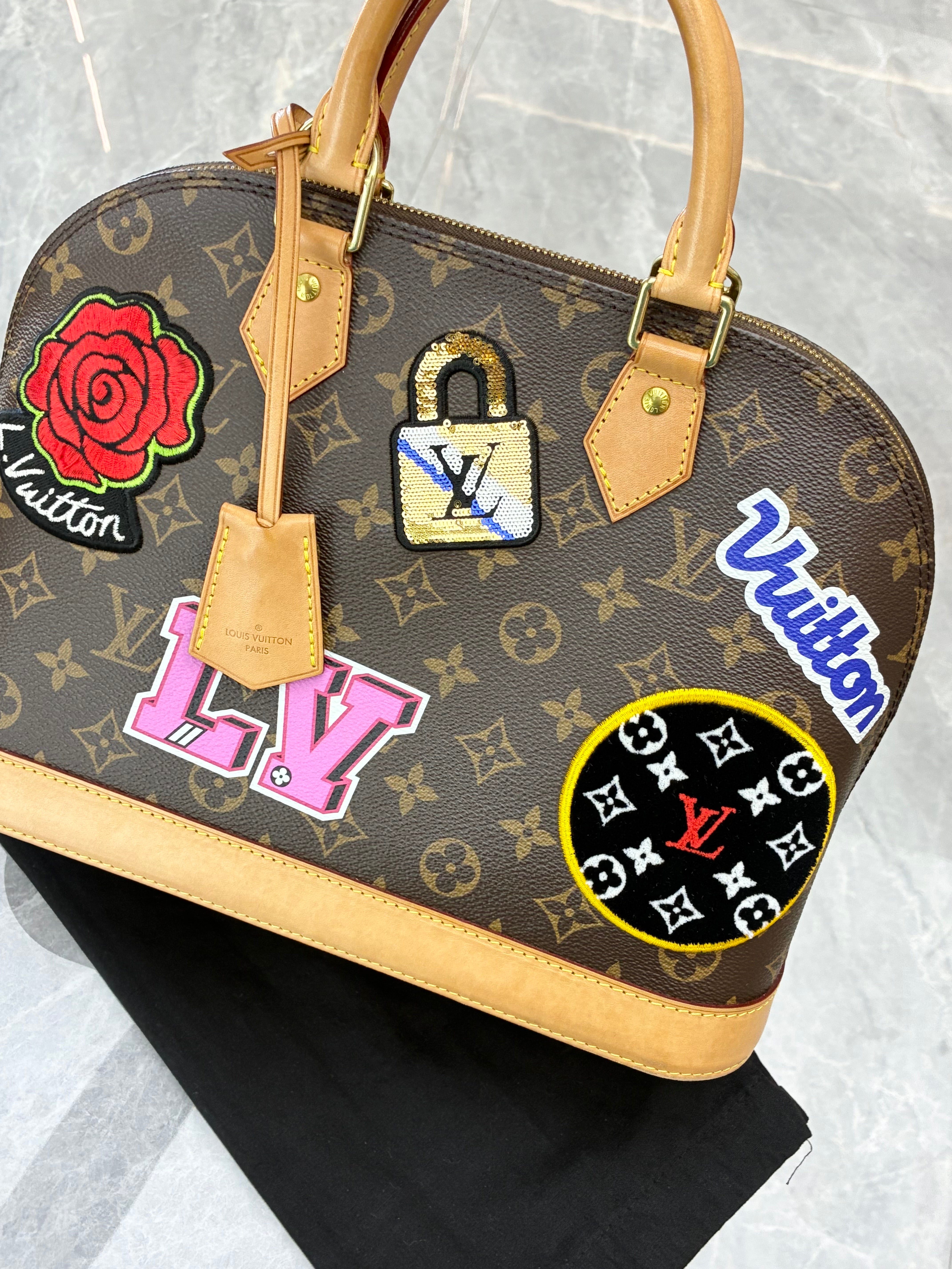 Louis Vuitton 2018 Limitation Monogram Alma PM - Handle bags